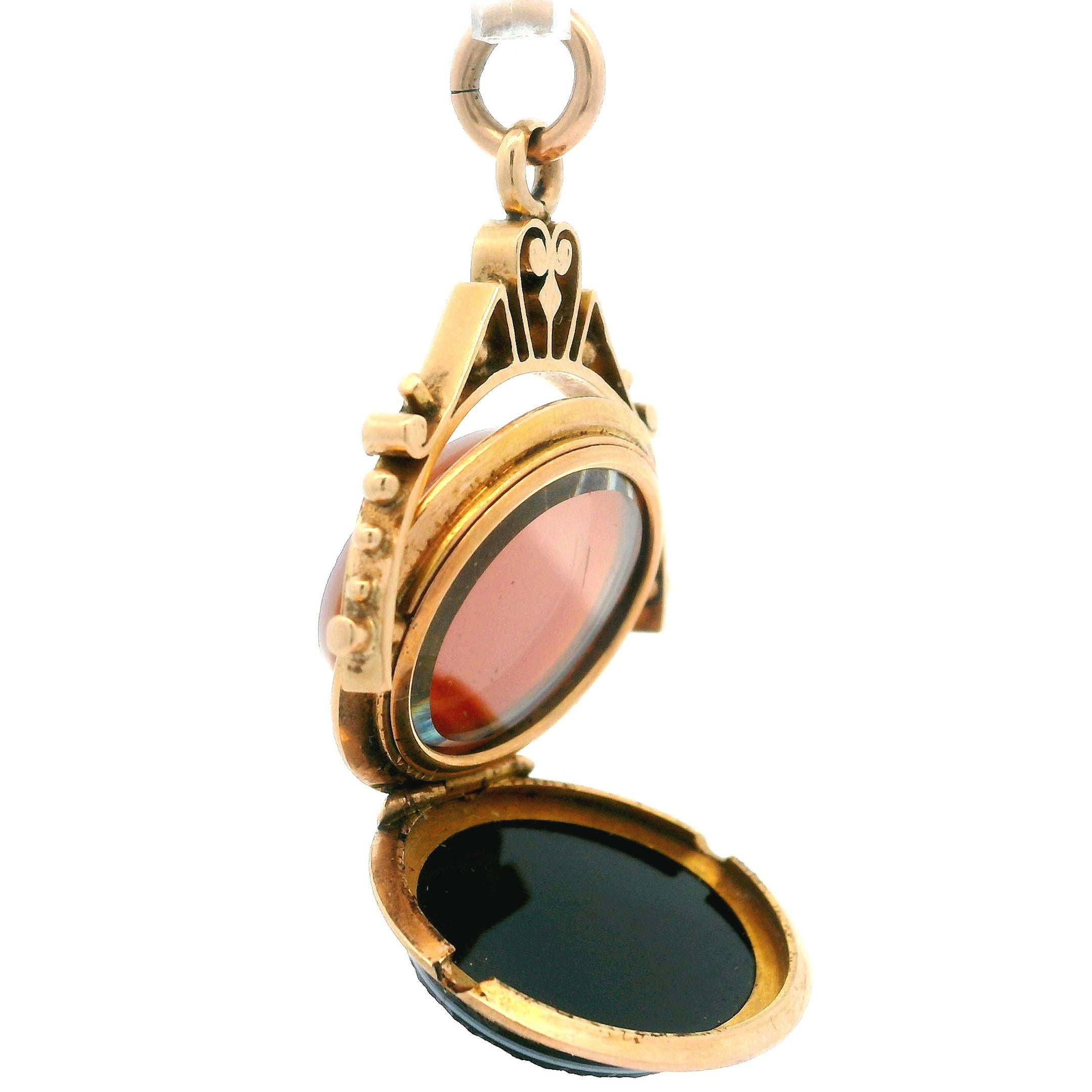 Pendentif victorien ancien en or jaune 14 carats avec agate non sculptée et tourbillonnant ouvert en vente 3