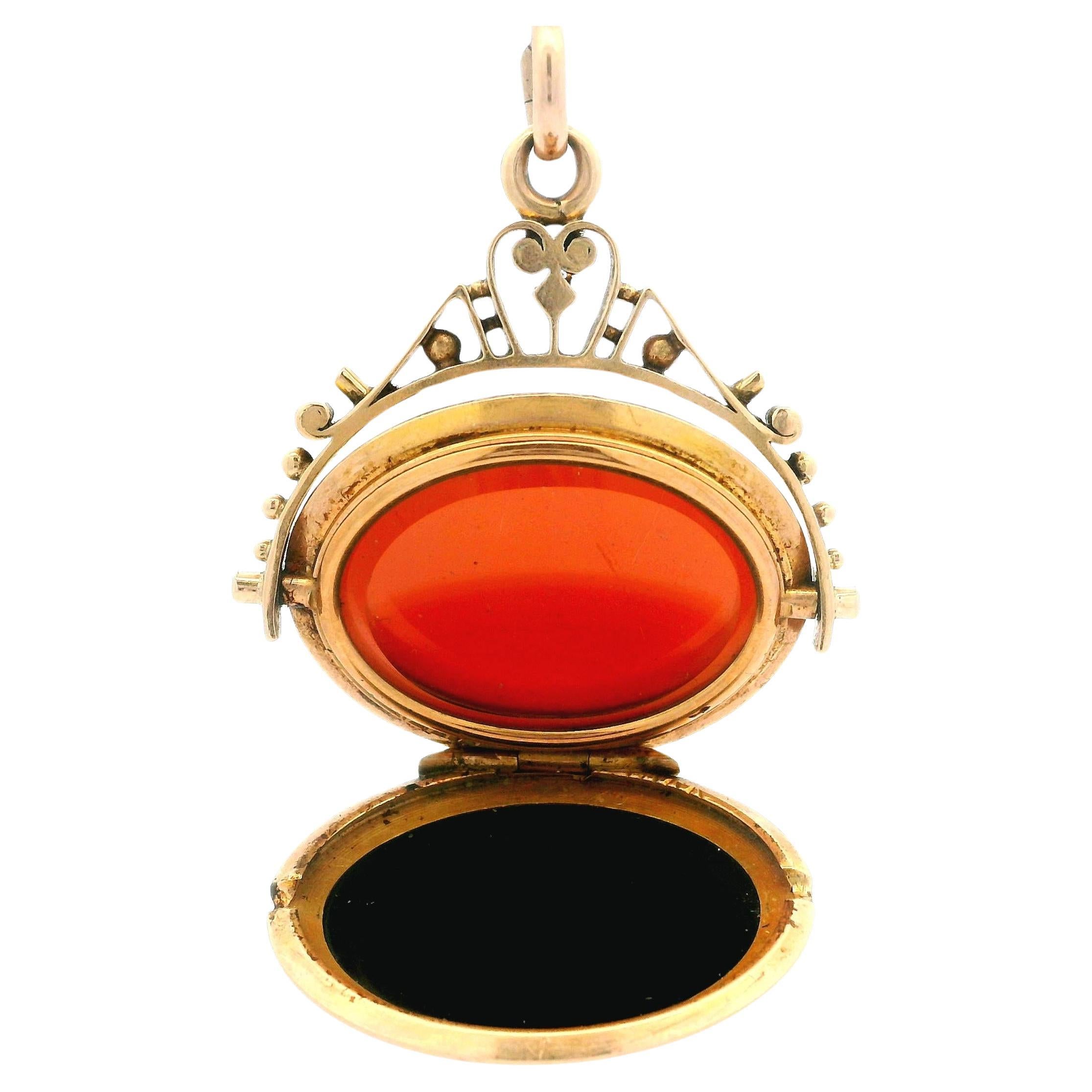 Pendentif victorien ancien en or jaune 14 carats avec agate non sculptée et tourbillonnant ouvert