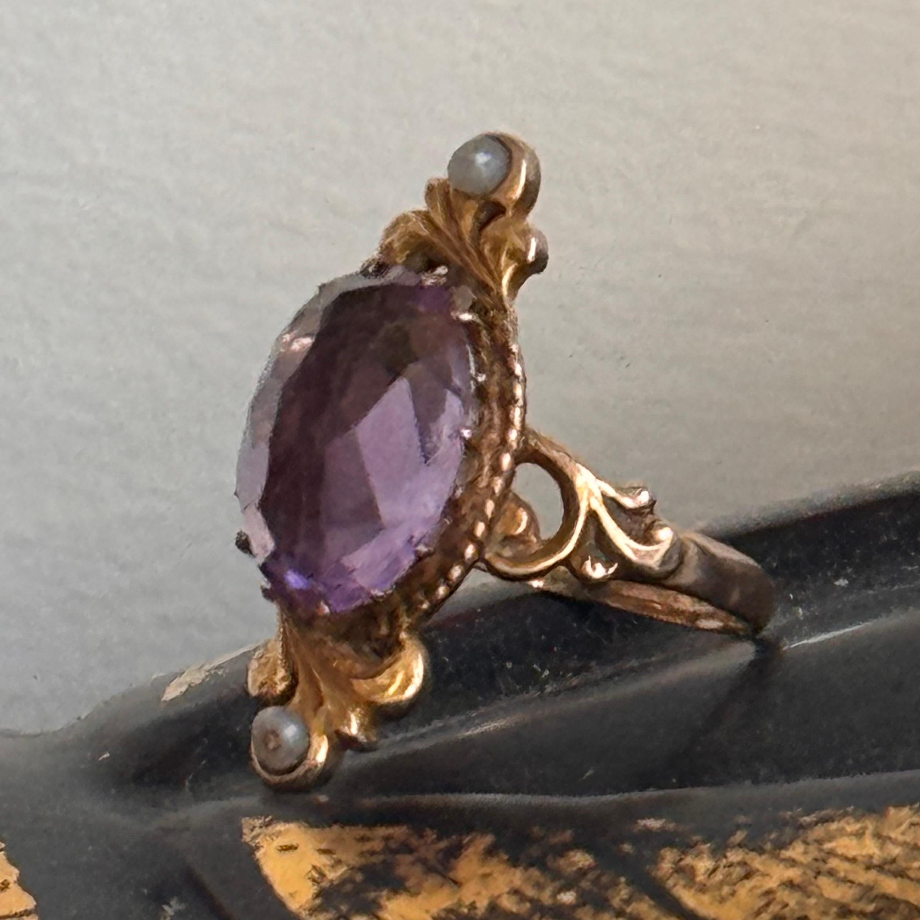 Antique Victorian 14kt Gold Amethyst & Seed Pearl Ring, Size 6 For Sale 5