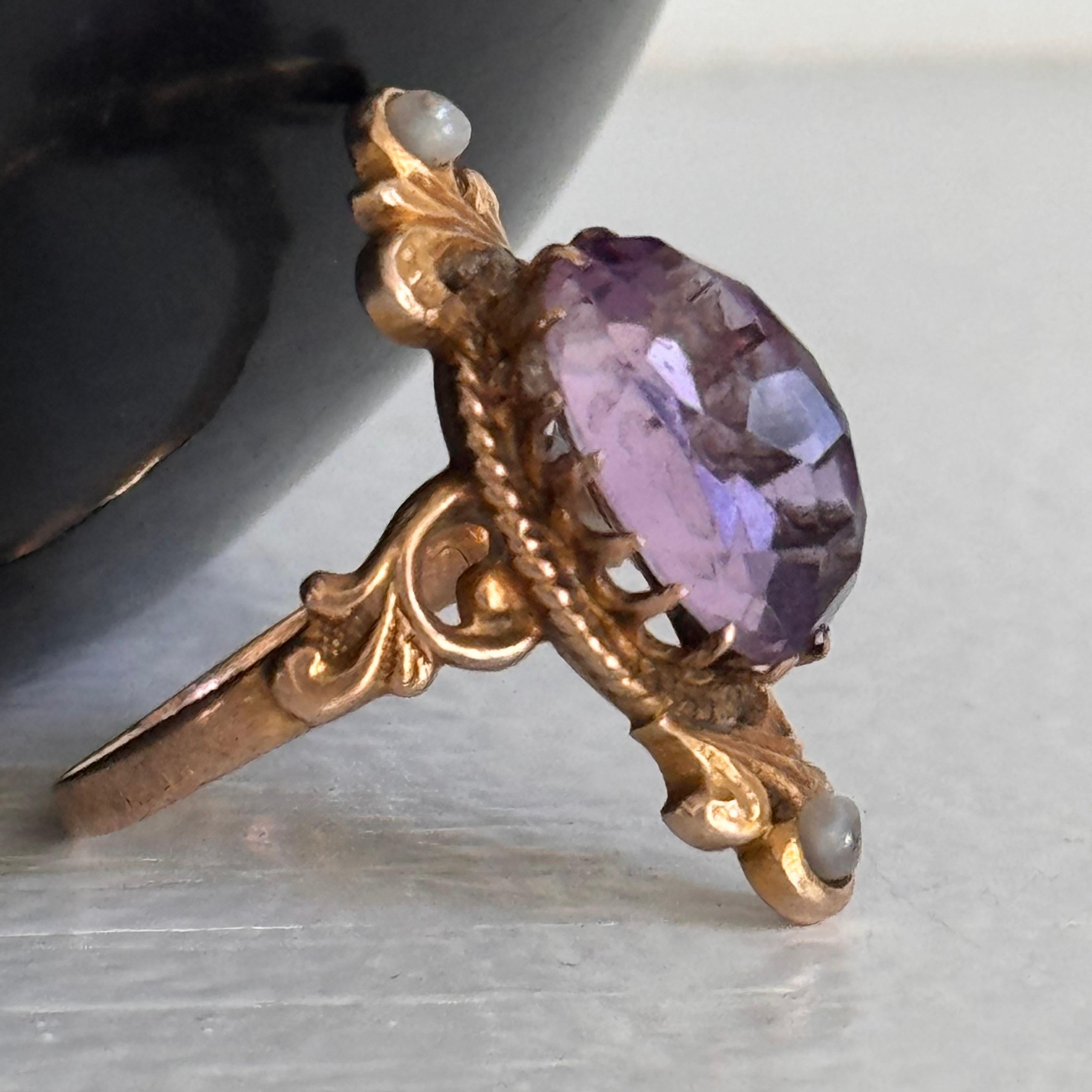 Antique Victorian 14kt Gold Amethyst & Seed Pearl Ring, Size 6 For Sale 2