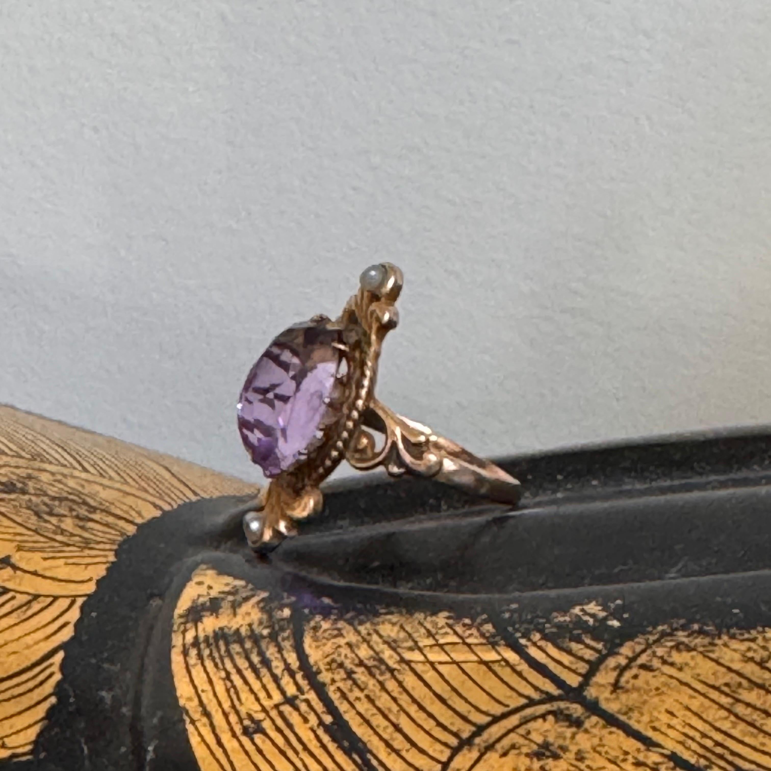 Antique Victorian 14kt Gold Amethyst & Seed Pearl Ring, Size 6 For Sale 3