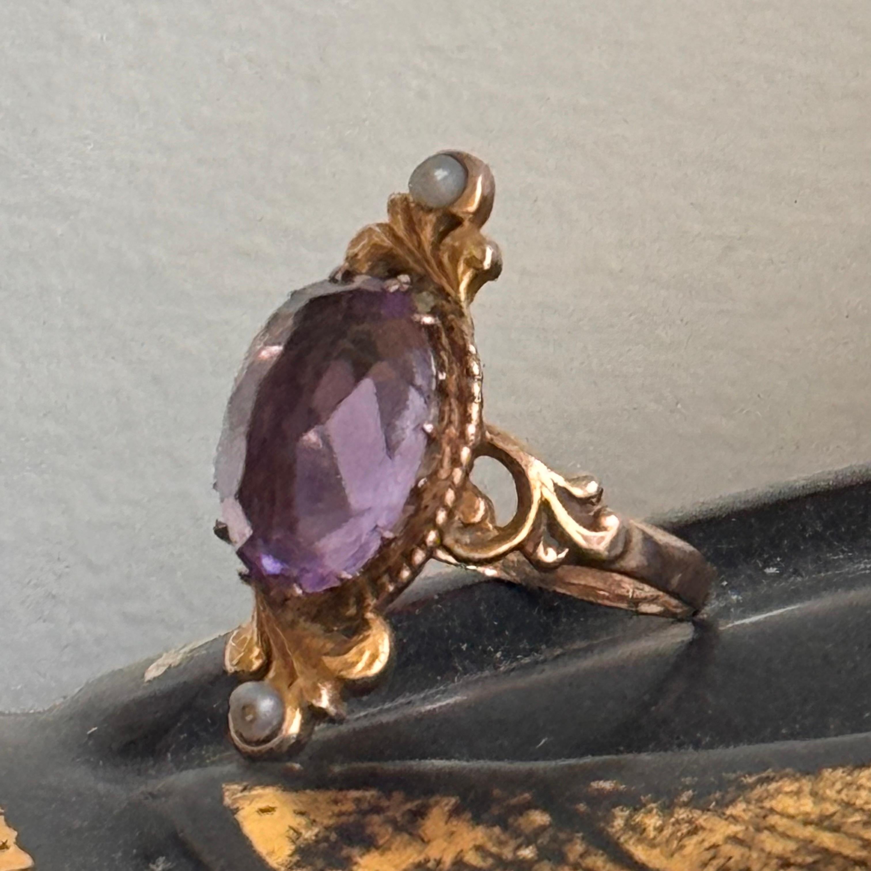 Antique Victorian 14kt Gold Amethyst & Seed Pearl Ring, Size 6 For Sale 4