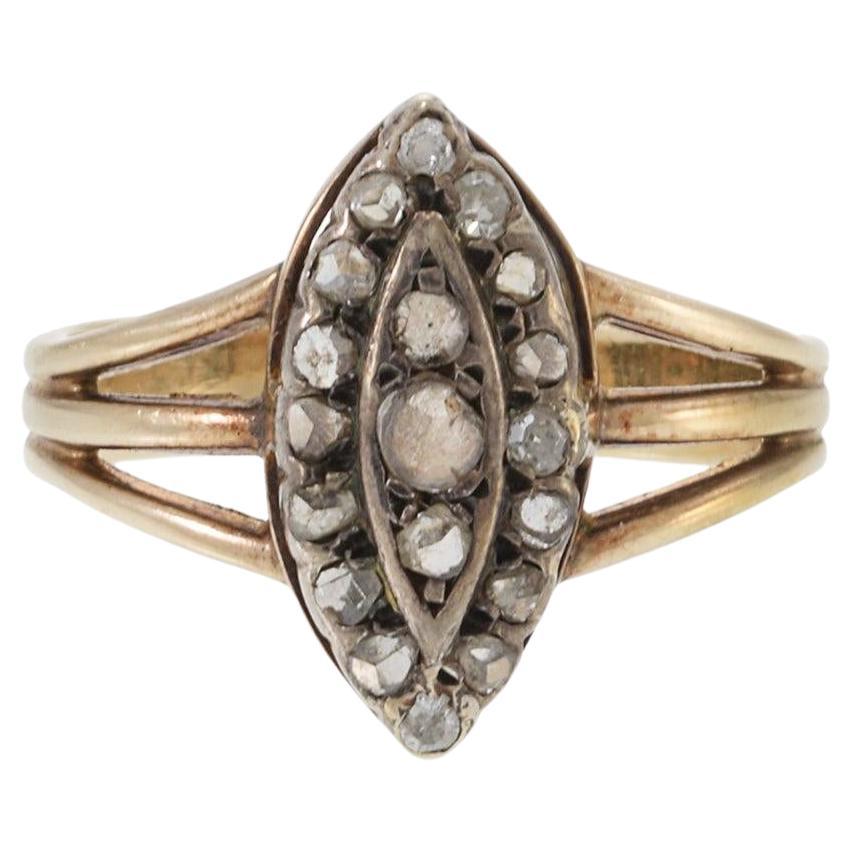 Ancienne bague victorienne en or 14KT et argent avec diamant taillé en rose et en forme de marquise