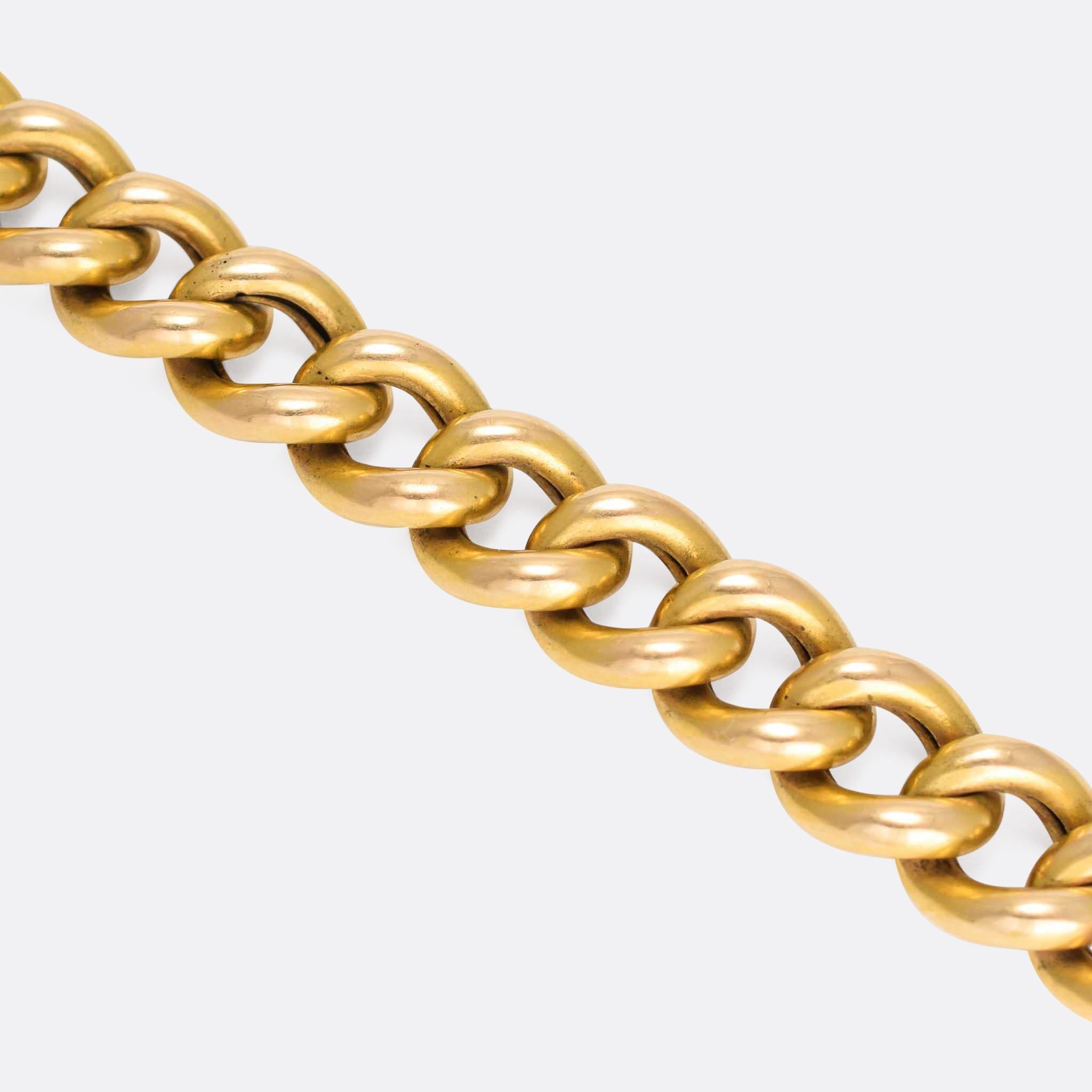 Antique Victorian 15 Karat Gold Curb-Link Bracelet In Good Condition In Sale, Cheshire