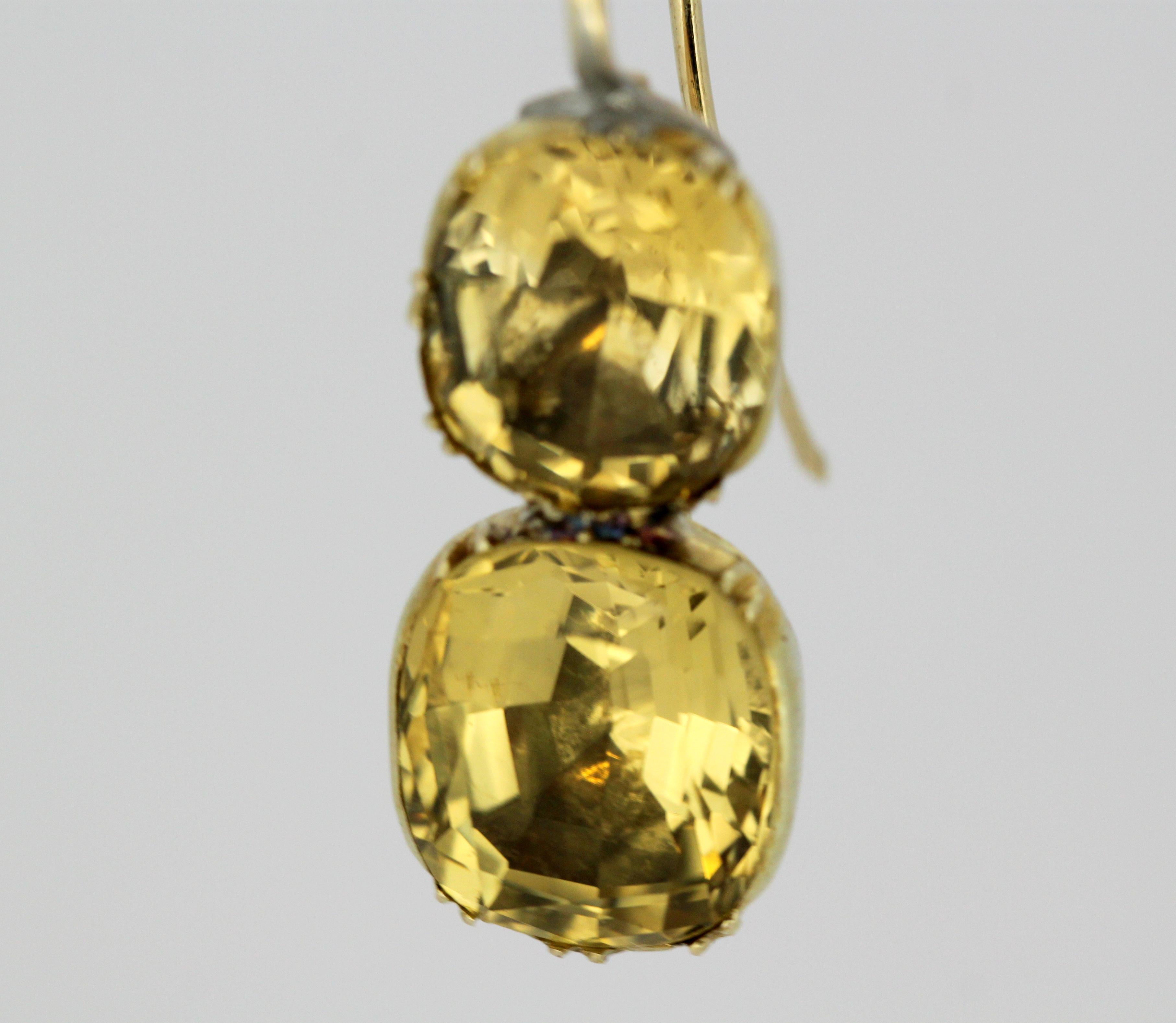 Women's Antique Victorian 15 Karat Gold Earrings with Natural Citrine, 1850s