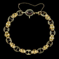 Antique Victorian 15 Carat Gold Bracelet Garnet Clasp, circa 1880