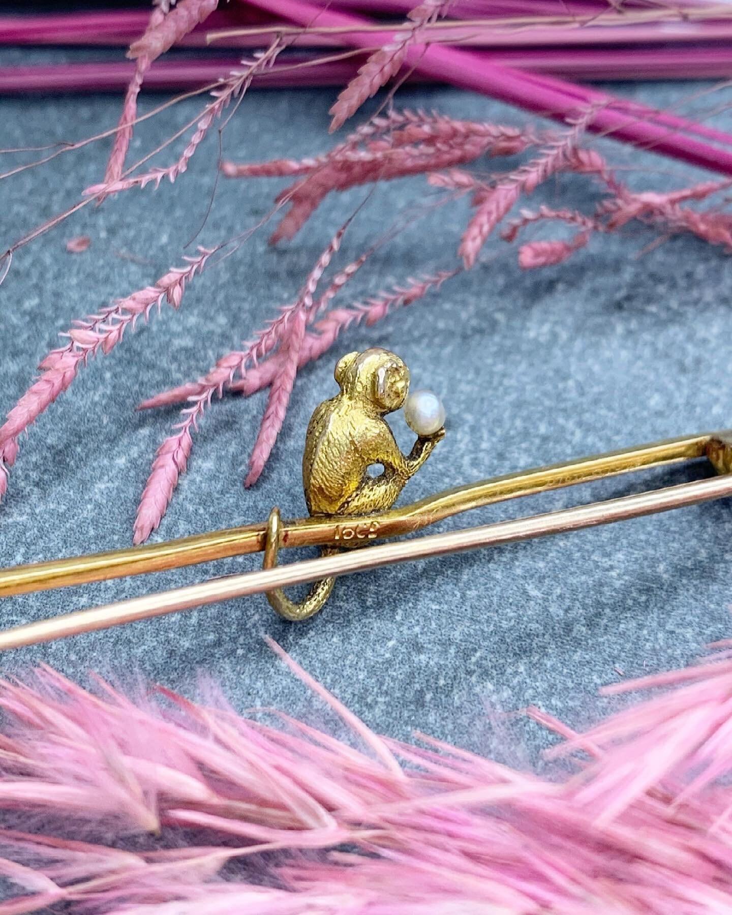 Round Cut Antique Victorian 15ct Gold Monkey Brooch Holding a Beautiful Natural Seed Pearl For Sale