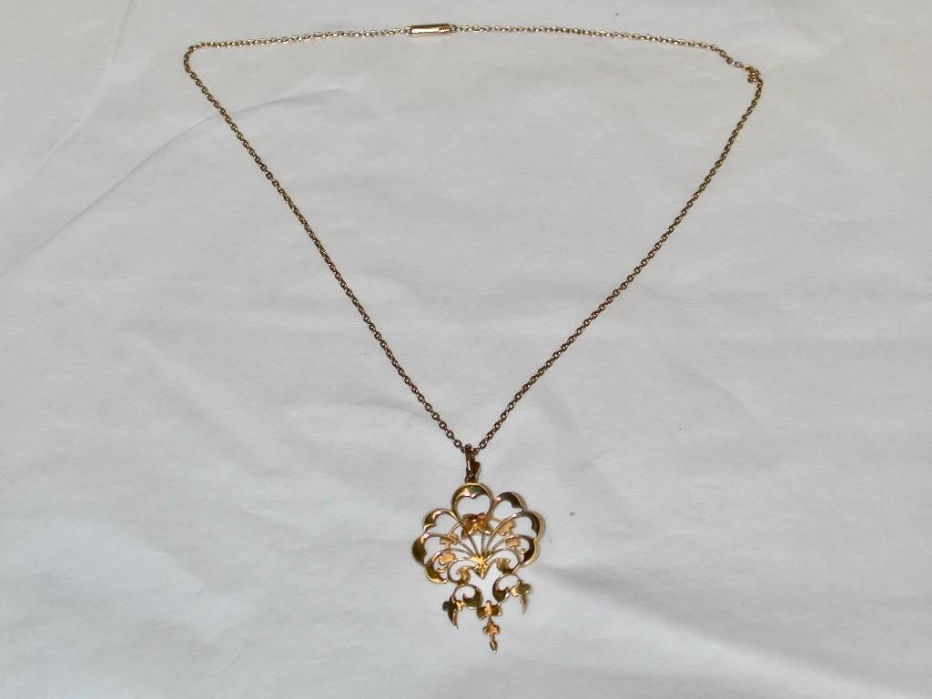 Bead Antique Victorian 15ct Gold & Seed Pearl Pendant on 15ct Chain Dated Circa 1900.