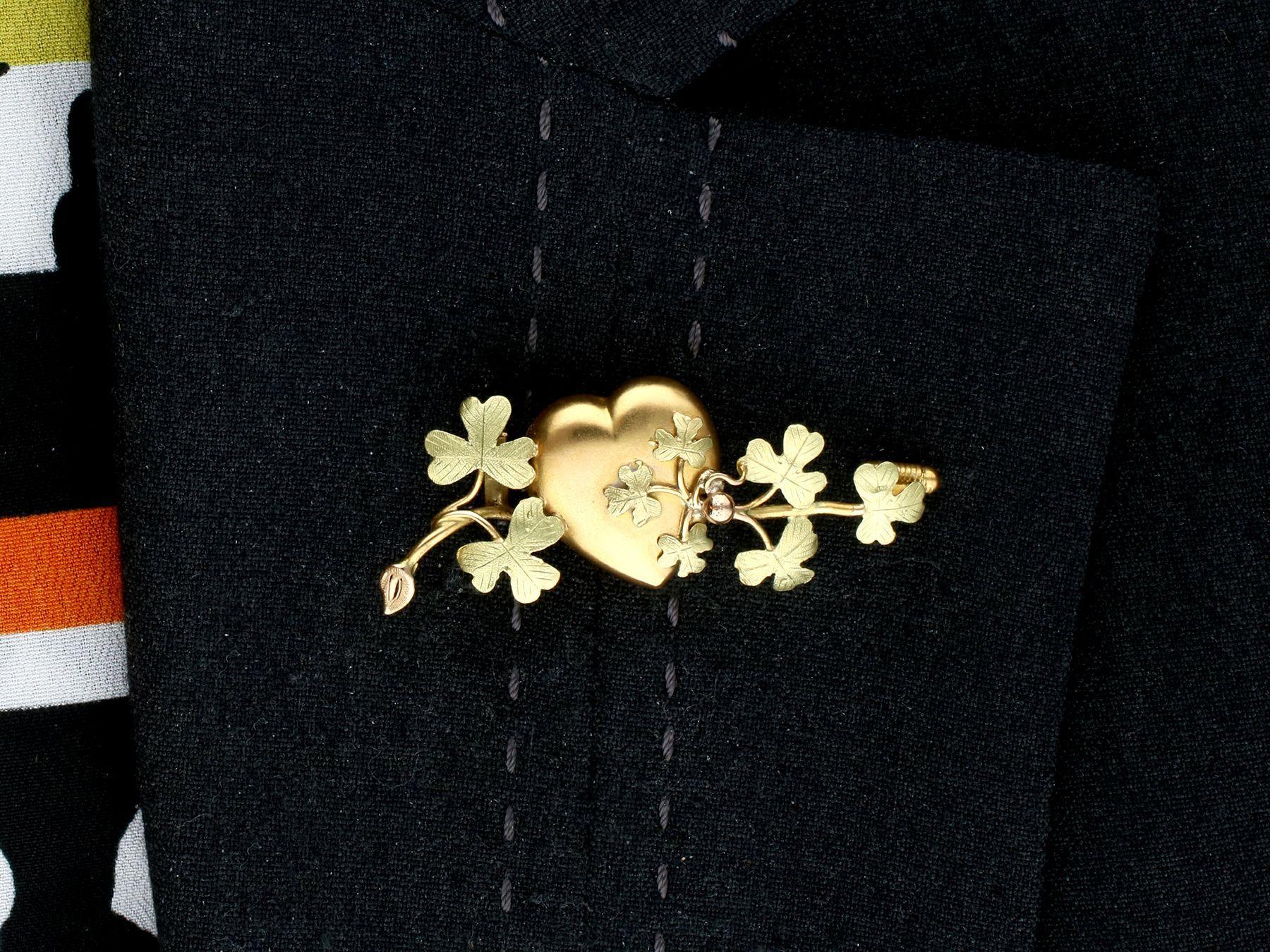 Antique Victorian 15ct Yellow Gold Heart Brooch/Locket 5