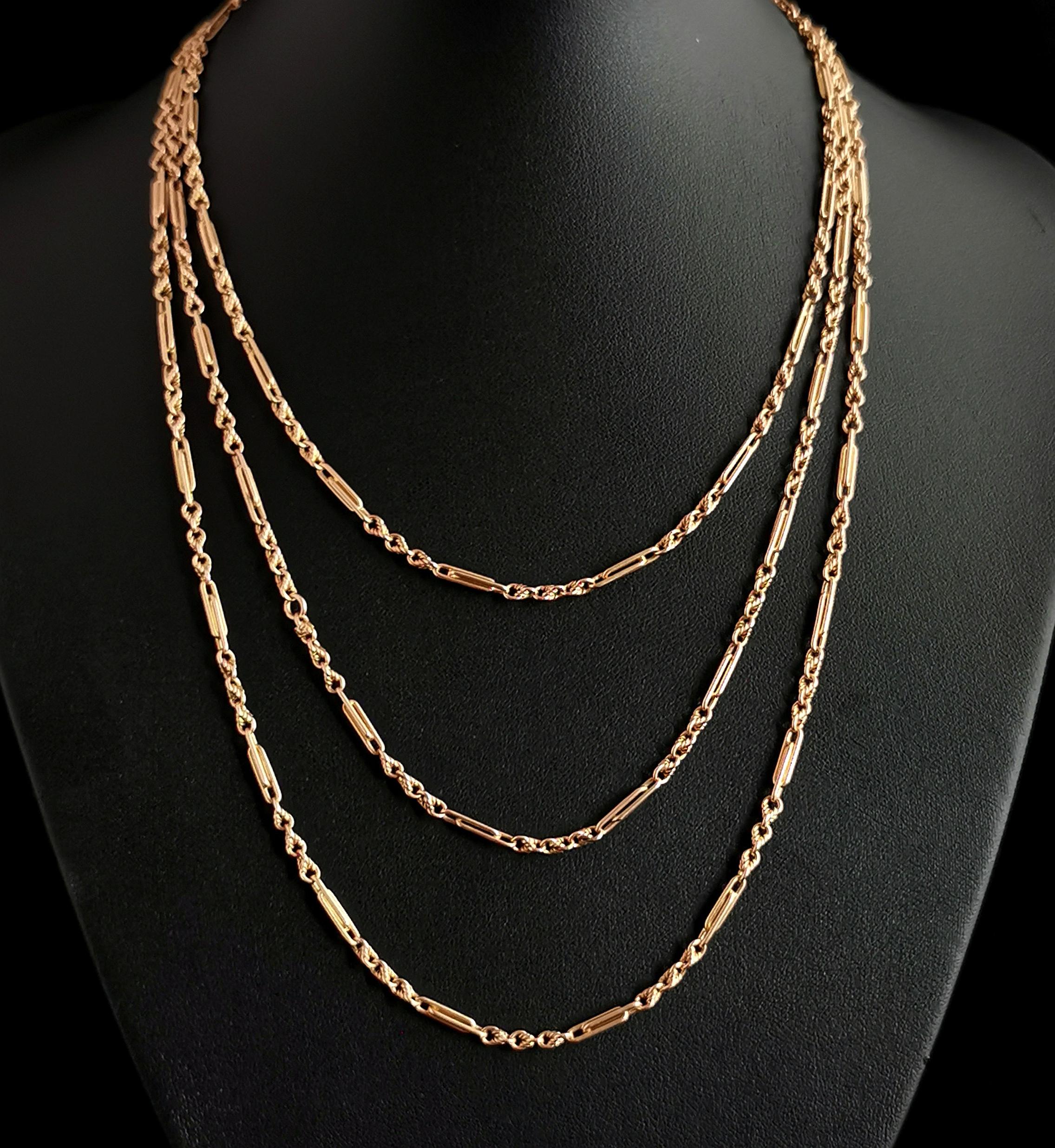 Antique Victorian 15k Gold Longuard Chain, Fancy Link Necklace In Good Condition In NEWARK, GB