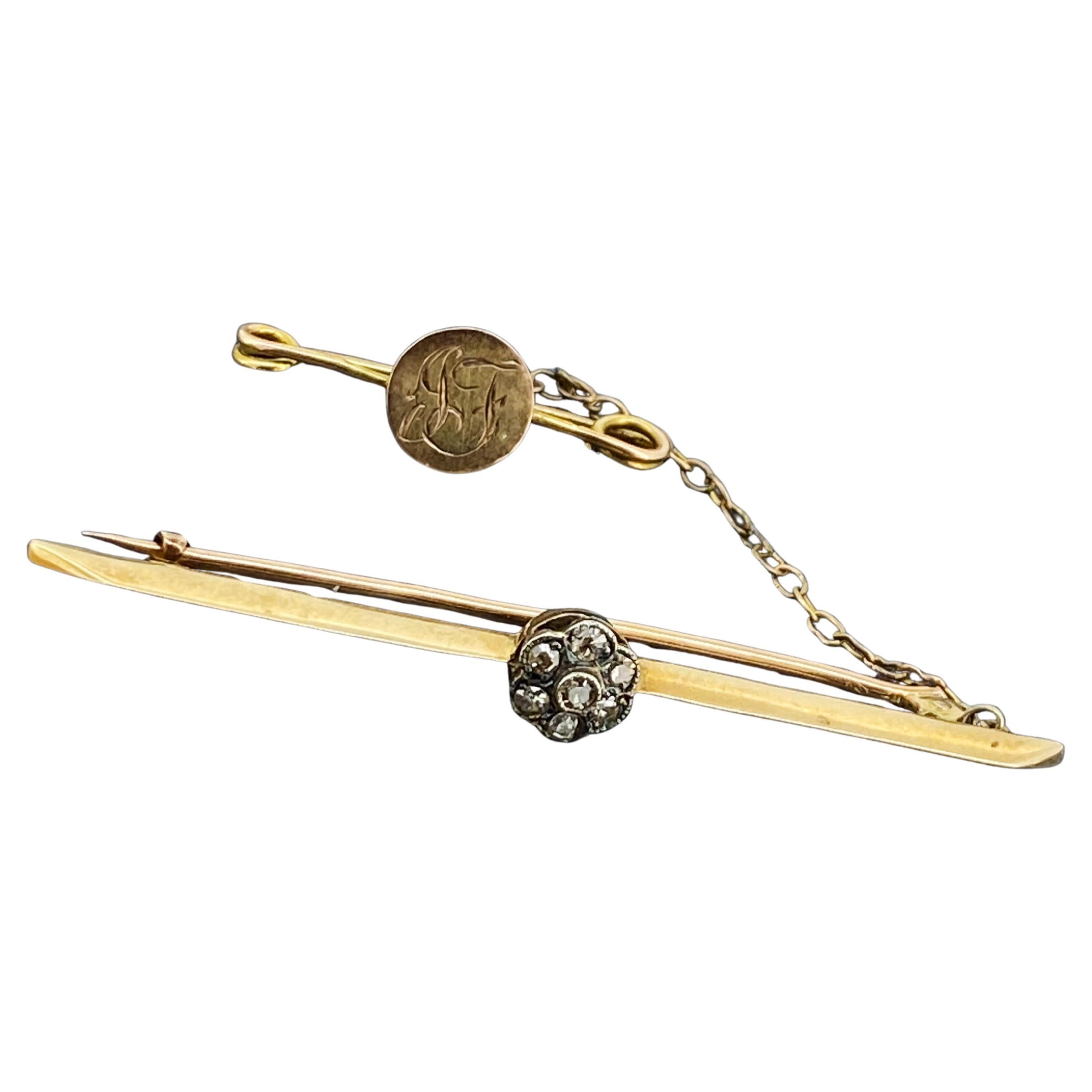 Antique Victorian 15K Gold, Rose Cut Diamond Daisy Cluster Bar Brooch (with pin) For Sale