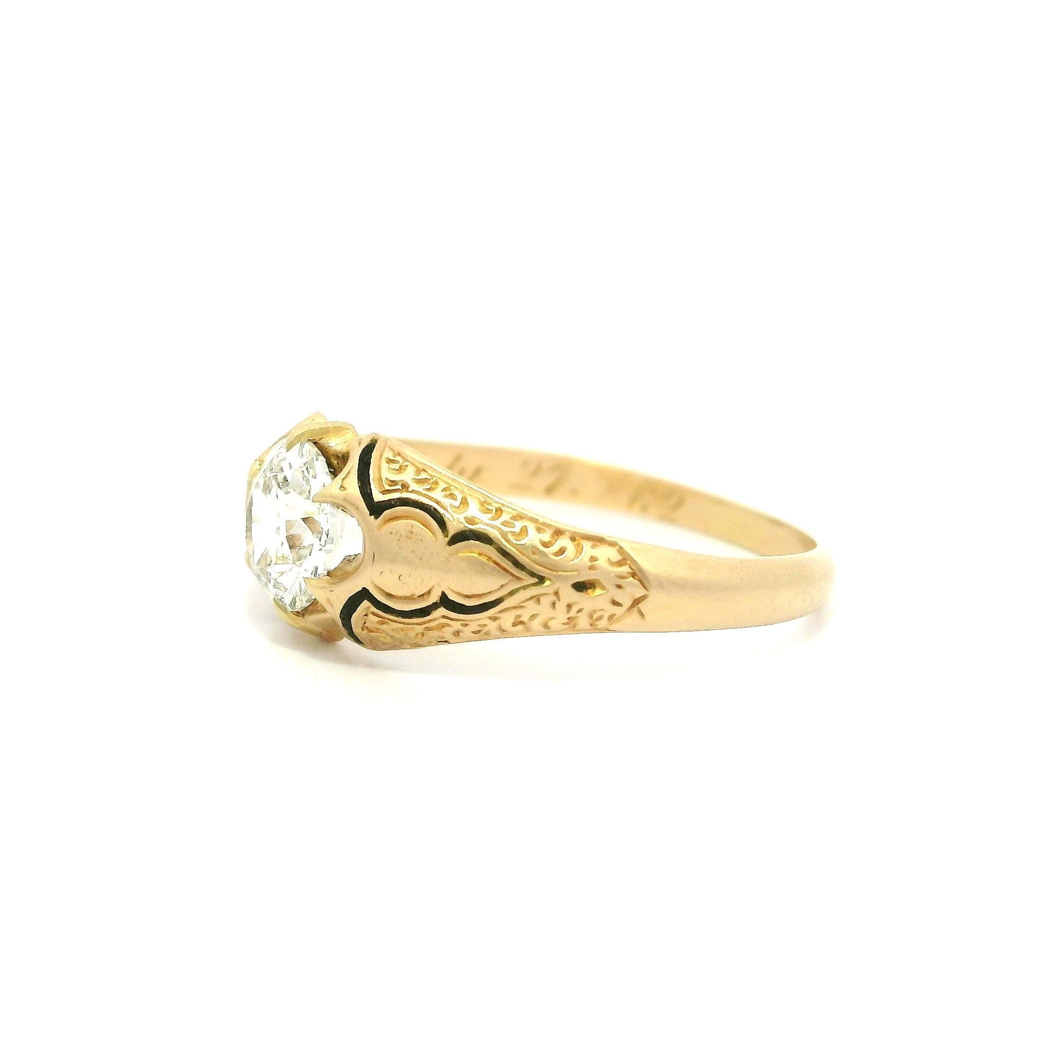 Anillo Solitario Victoriano Antiguo de Oro Amarillo de 15k 0,54ctw Diamante y Esmalte Negro en venta 2
