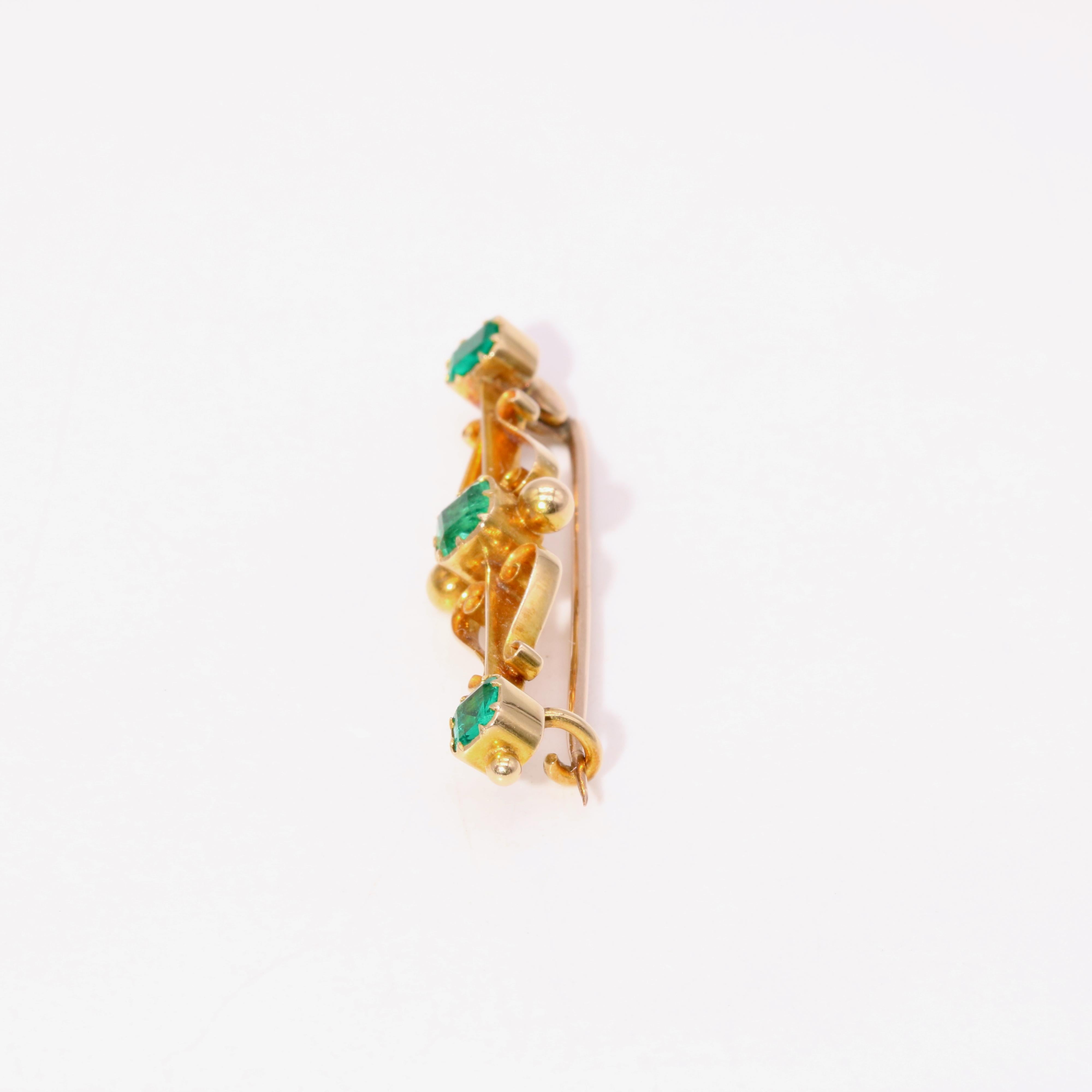 Antique Victorian 15K Yellow Gold 0.71ctw Square Cut Emerald Brooch 1