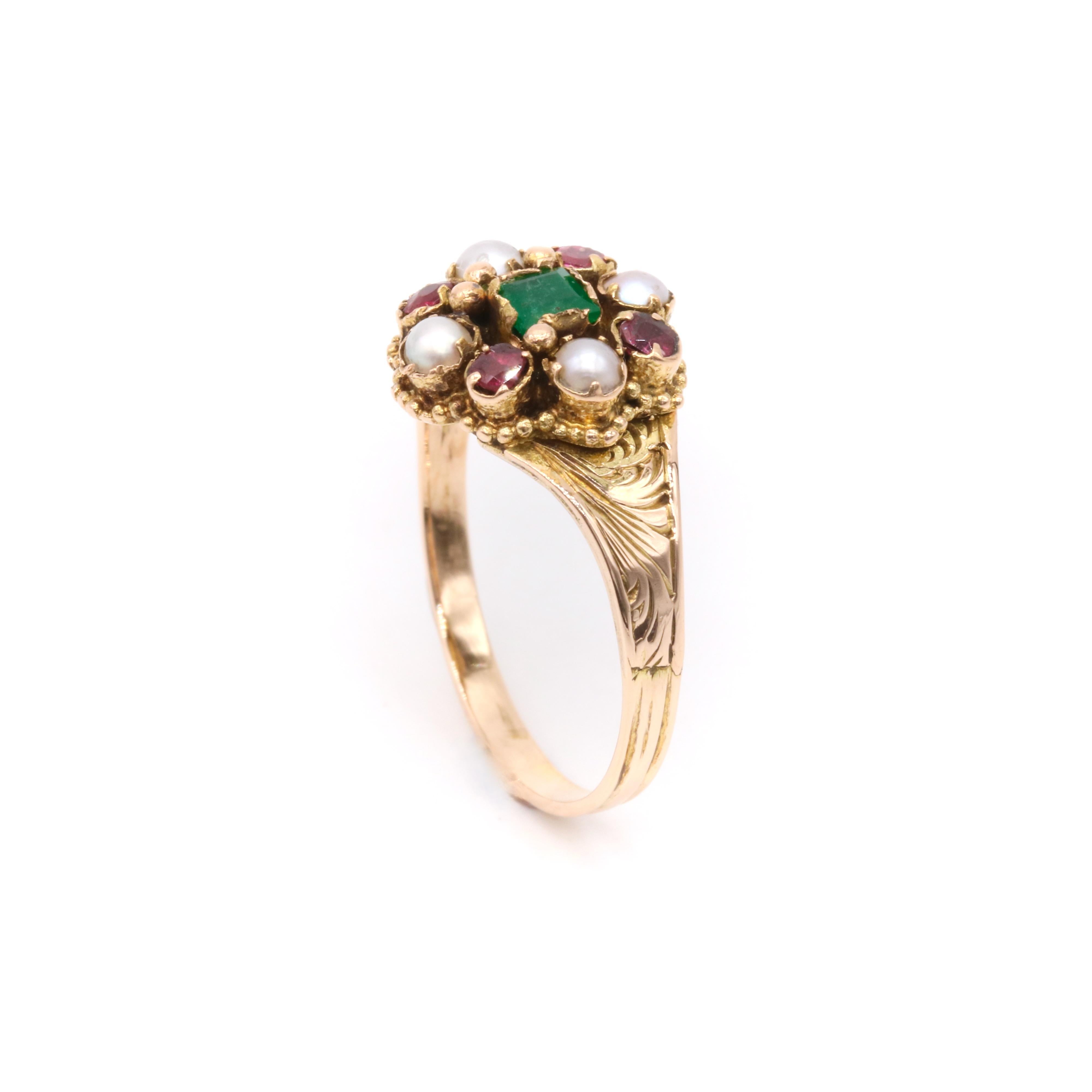 Antique Victorian 15K Yellow Gold Emerald, Garnet and Pearl Cluster Ring For Sale 3