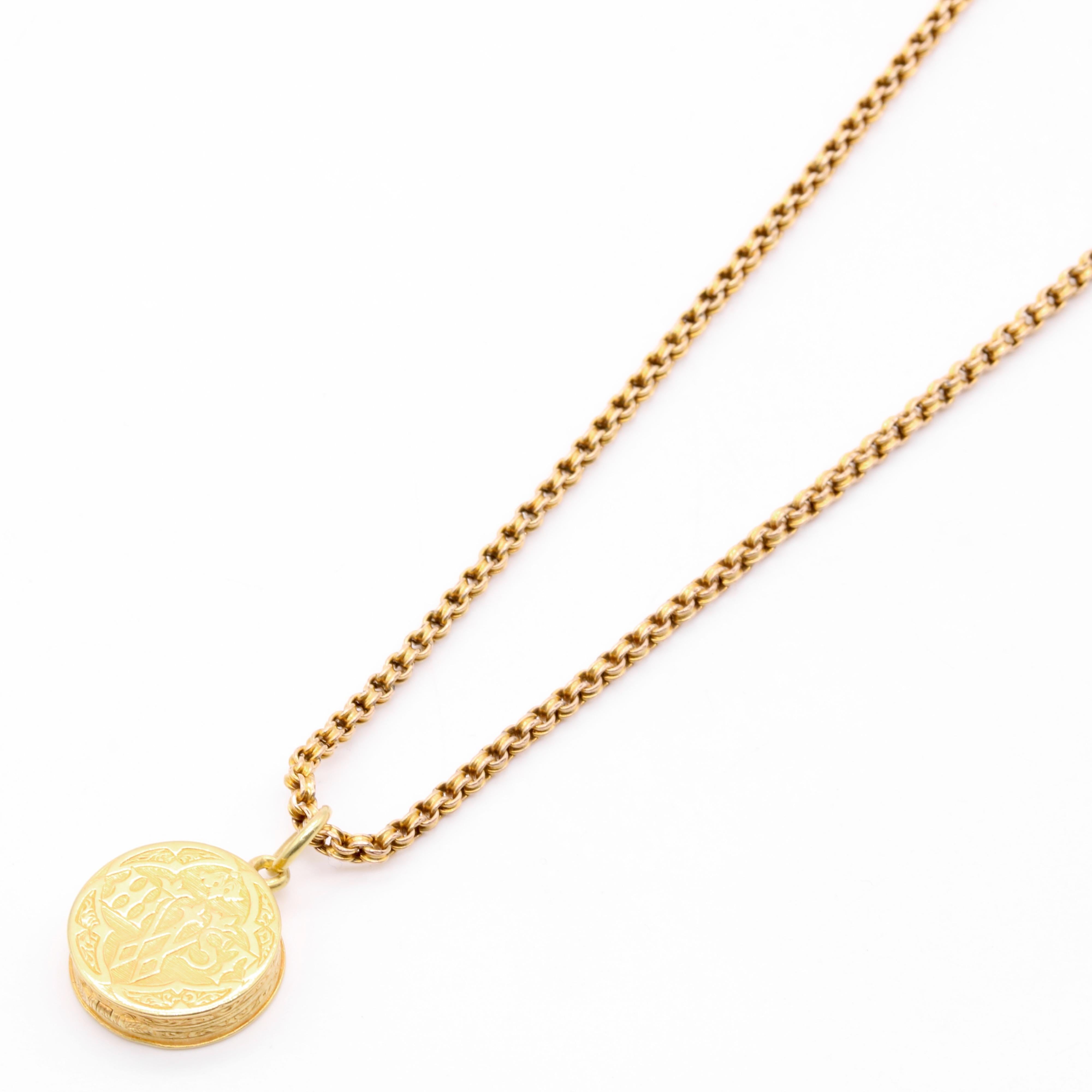 Antique Victorian 15K Yellow Gold Engraved Whist Locket Pendant 4