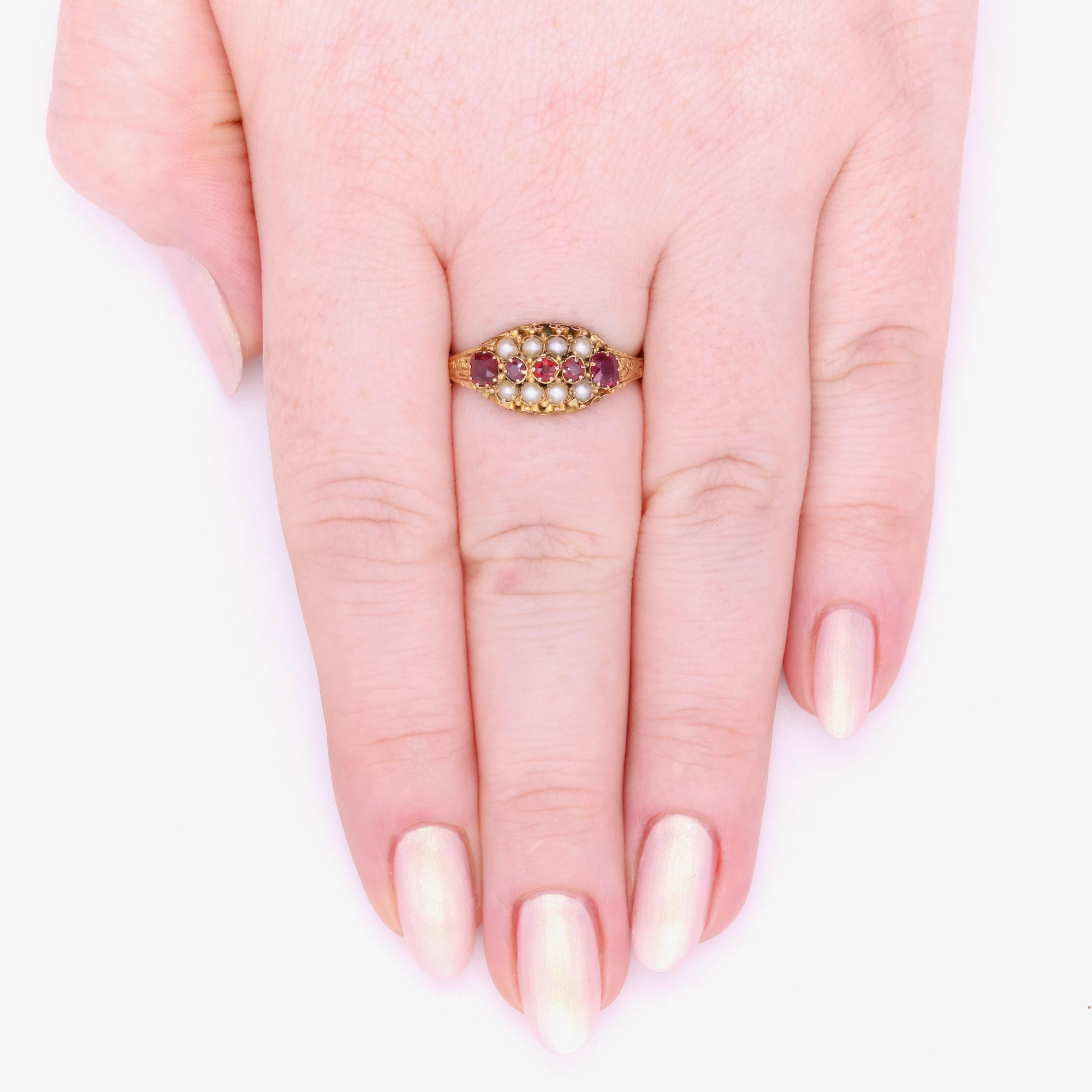 Antique Victorian 15K Yellow Gold Garnet and Pearl Ring with Engraved Band 5