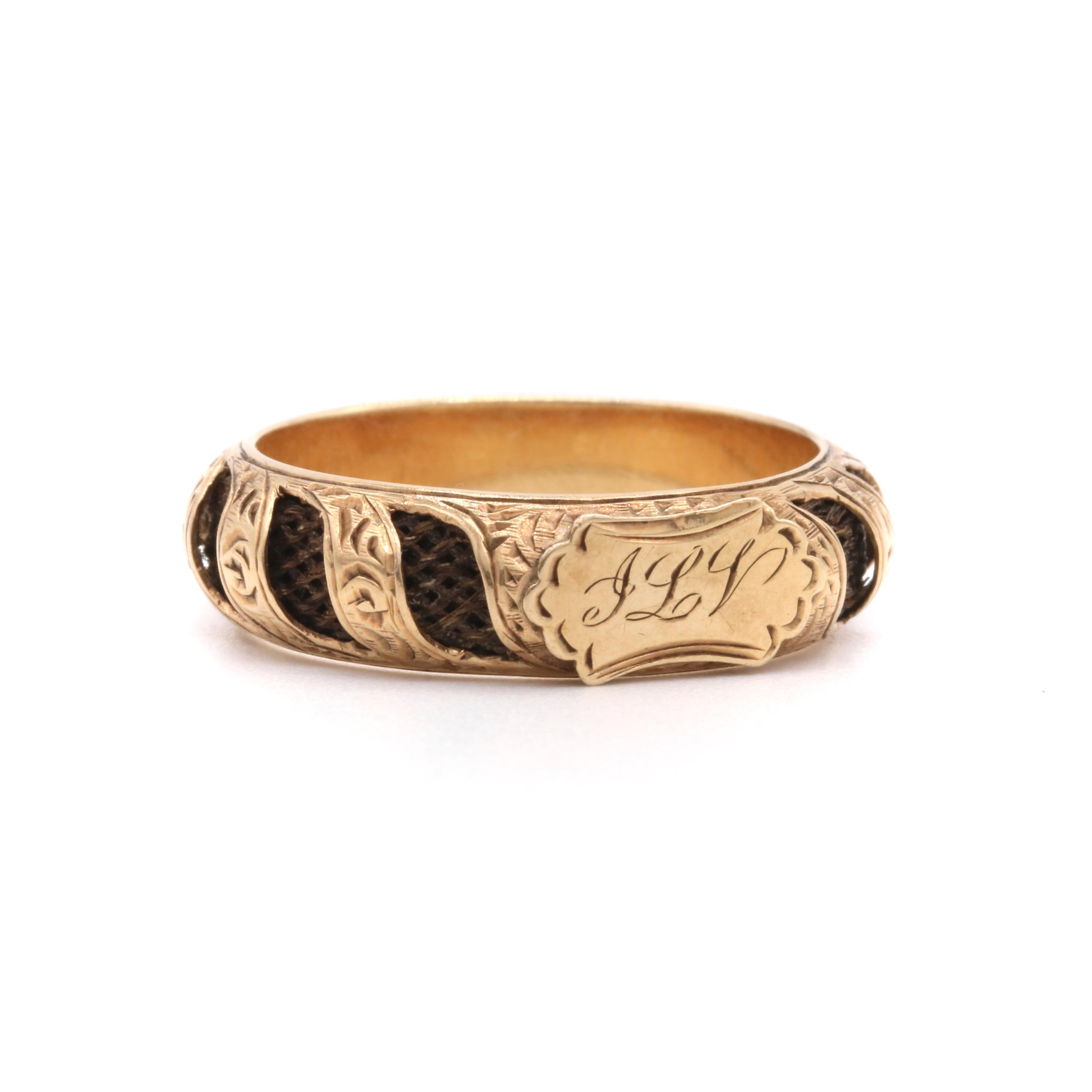 Women's or Men's Antique Victorian 15K Yellow Gold Hairwork Floral Chased Mourning Ring For Sale