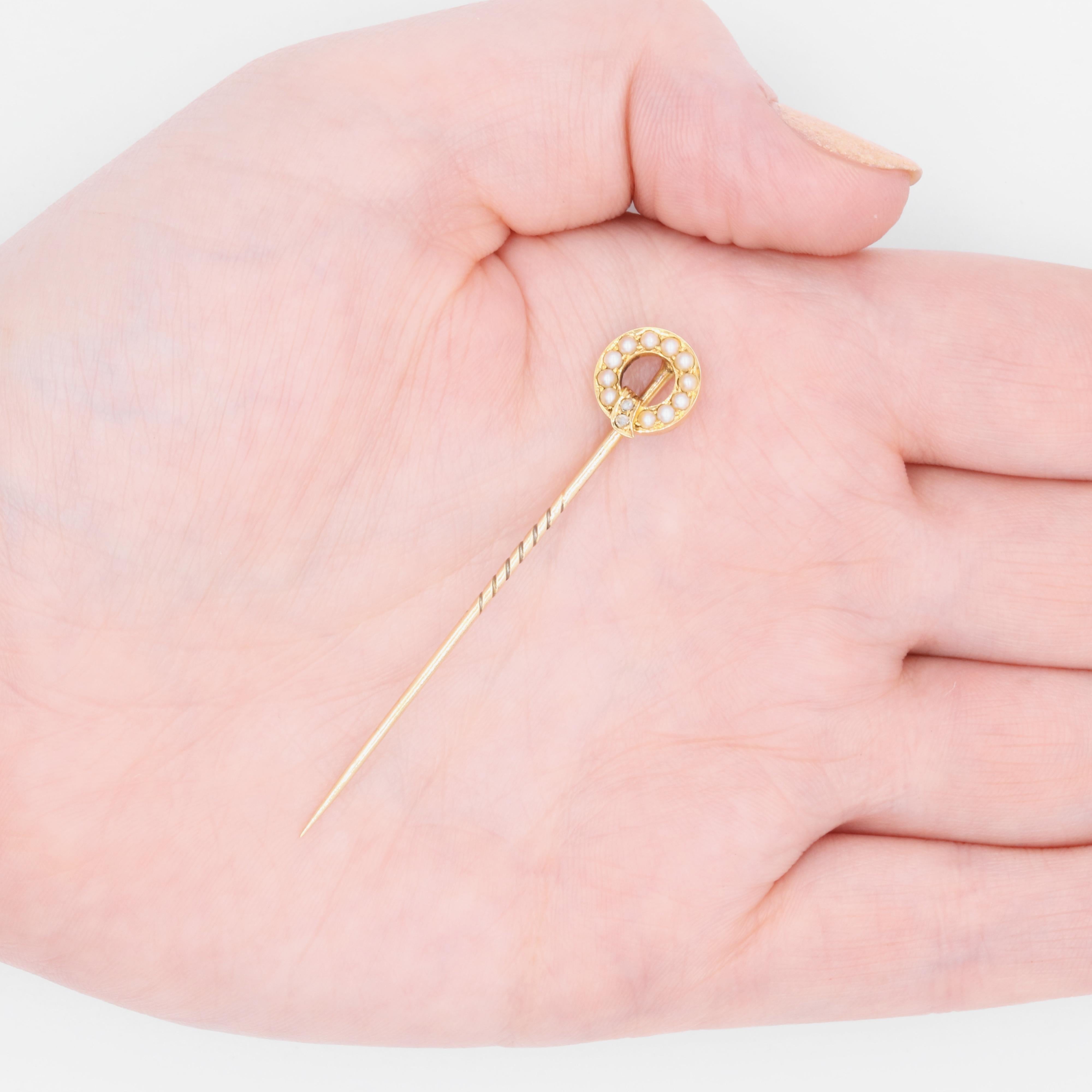 Antique Victorian 15K Yellow Gold Pearl and Diamond Garter Stick Pin For Sale 4