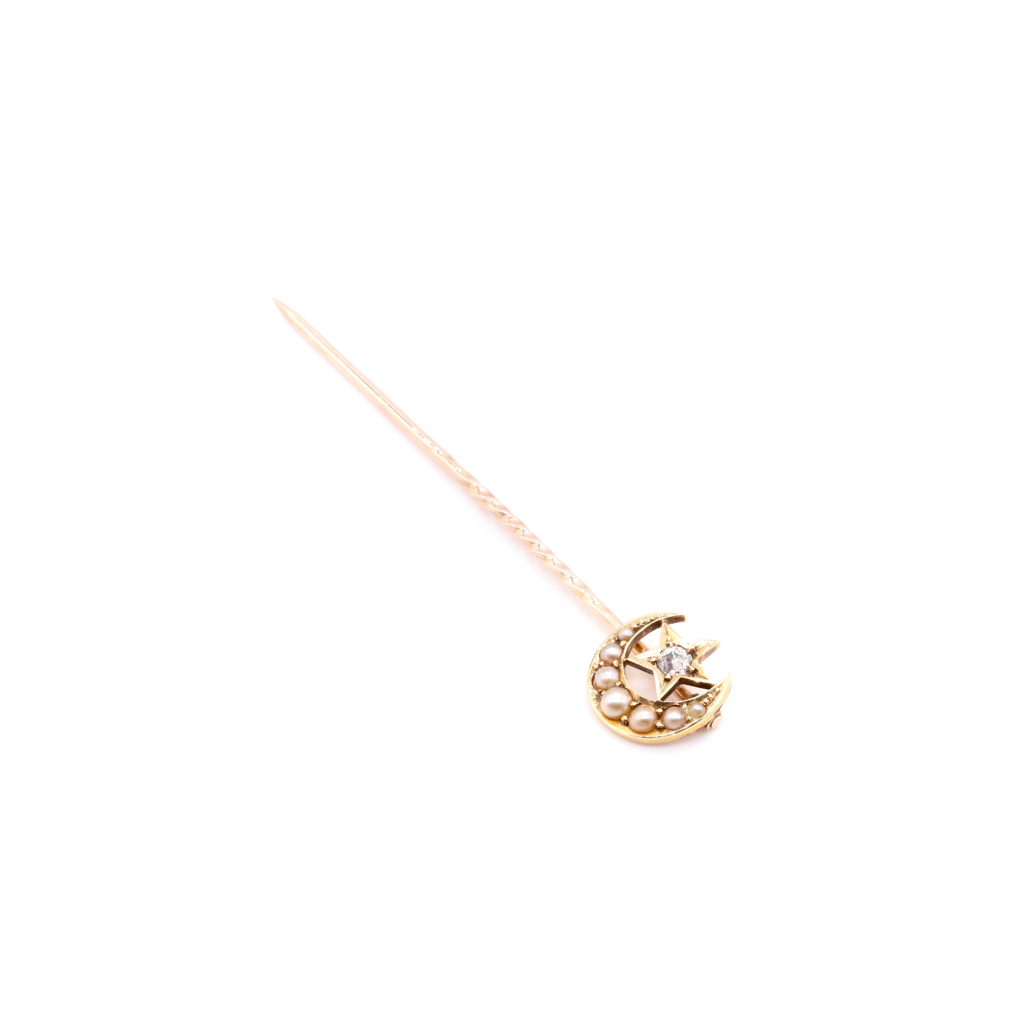 Antique Victorian 15K Yellow Gold Pearl and Diamond Moon and Star Stick Pin For Sale 2