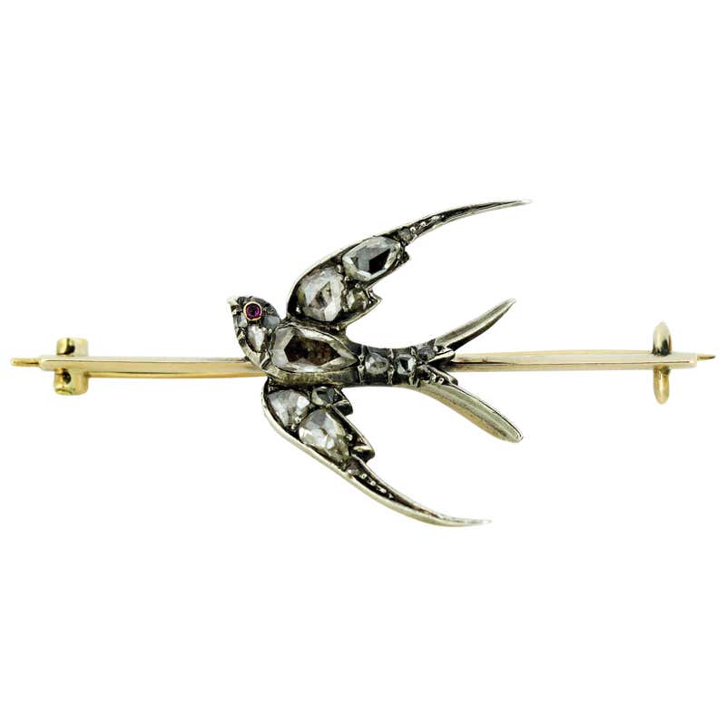 Antique Ruby Brooches - 1,130 For Sale at 1stdibs