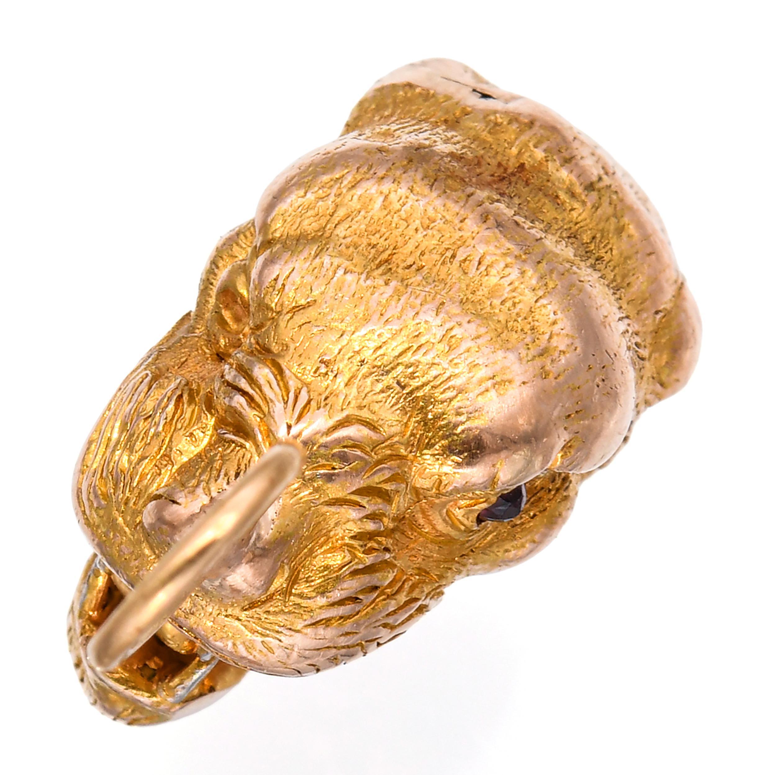 Pendentif tête de tigre sculpté en or jaune 17k de l'époque victorienne ancienne Bon état - En vente à New York, NY