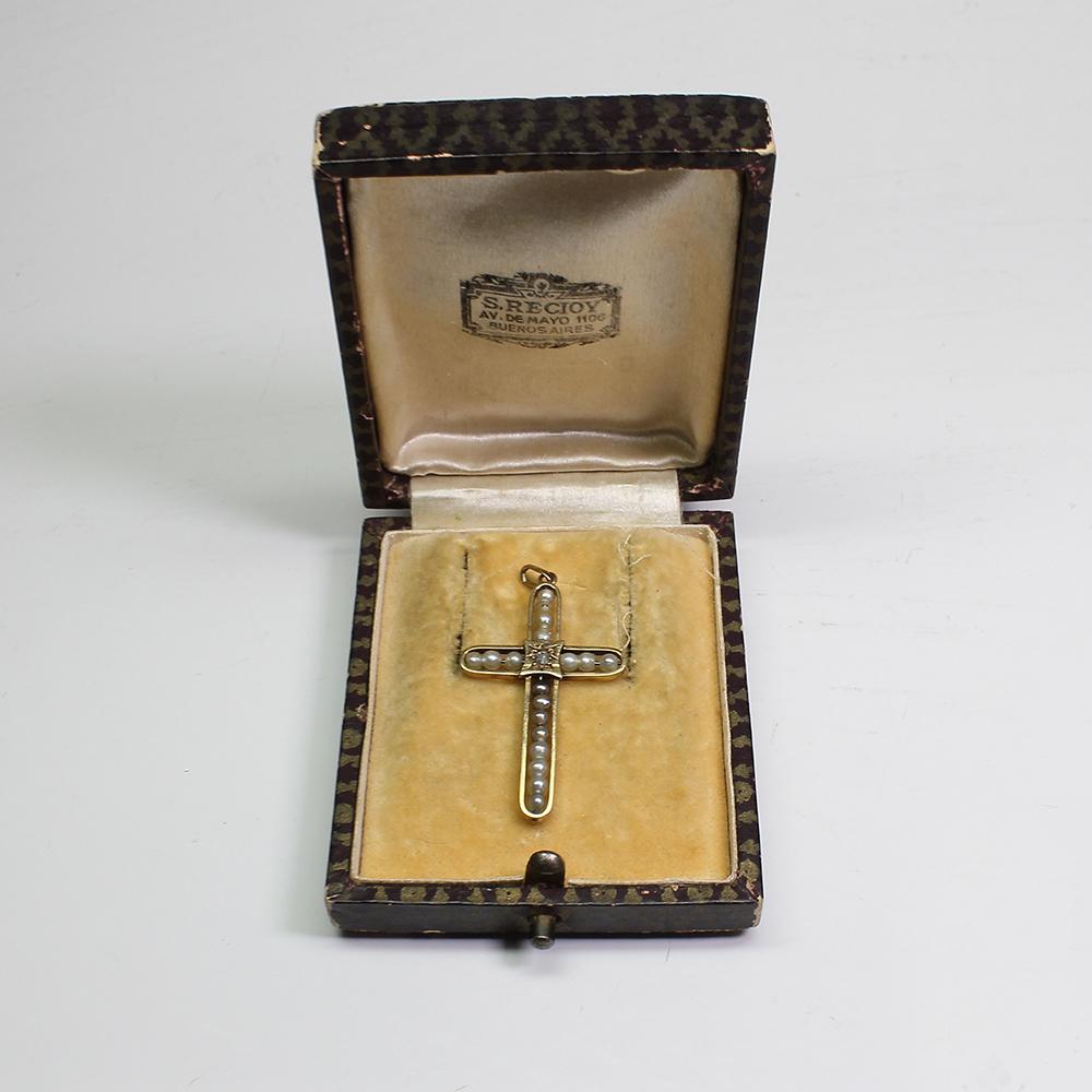 Women's or Men's Antique Victorian 18 Karat Gold Diamond and Pearl Cross