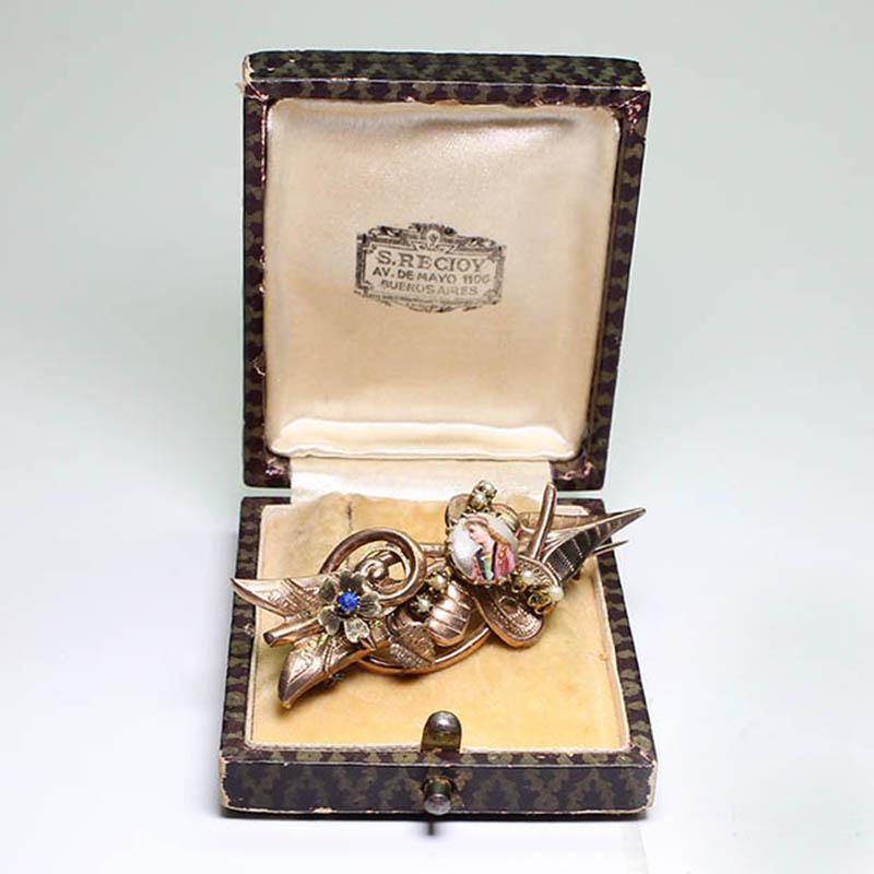 Antique Victorian 18 Karat Gold Sapphire Brooch 1