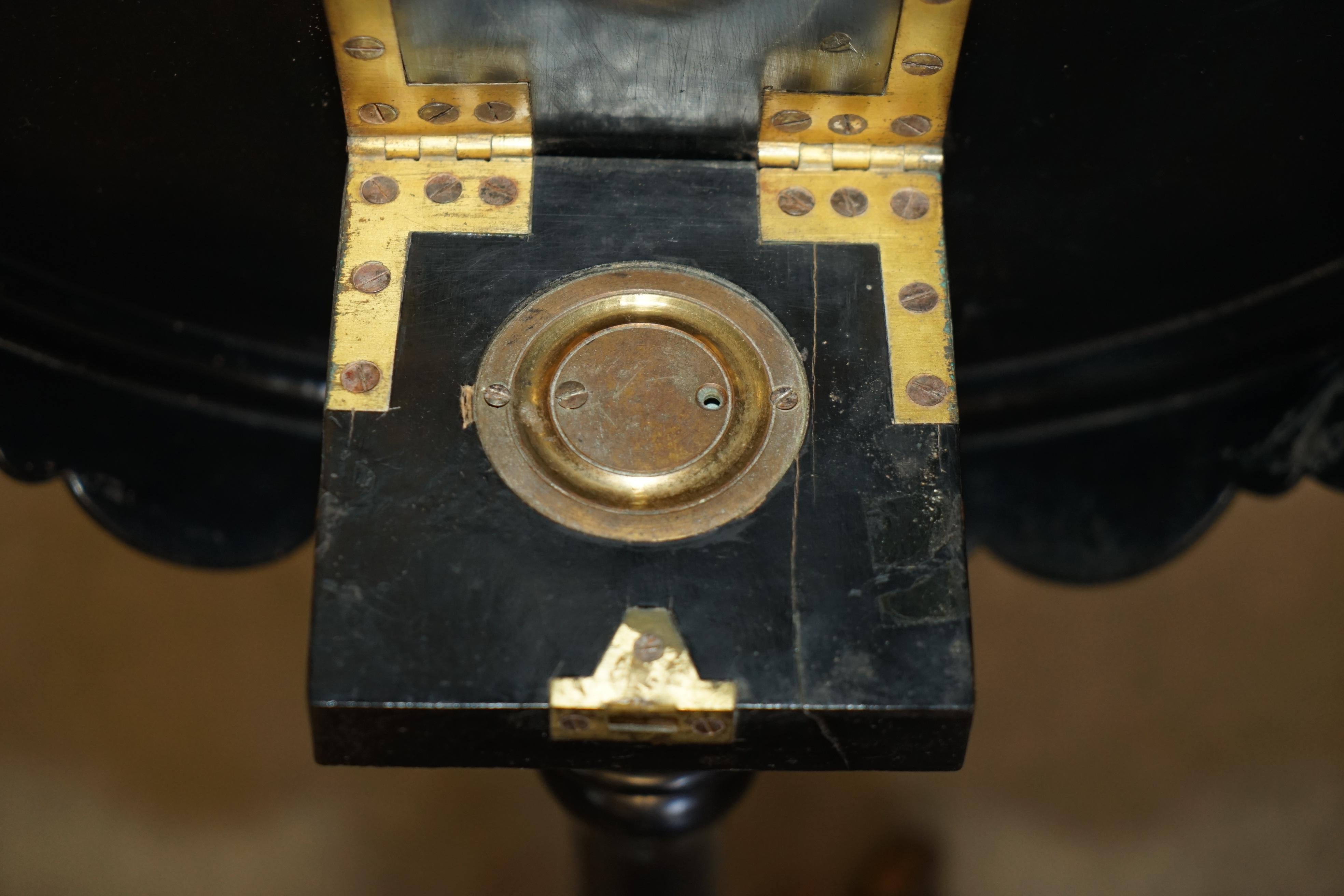 ANTICO VITTORIANO 1860 LACCA NERA MADRE DI PERLA CHESSA TILT TOP TAVOLO DA GIOCO in vendita 13