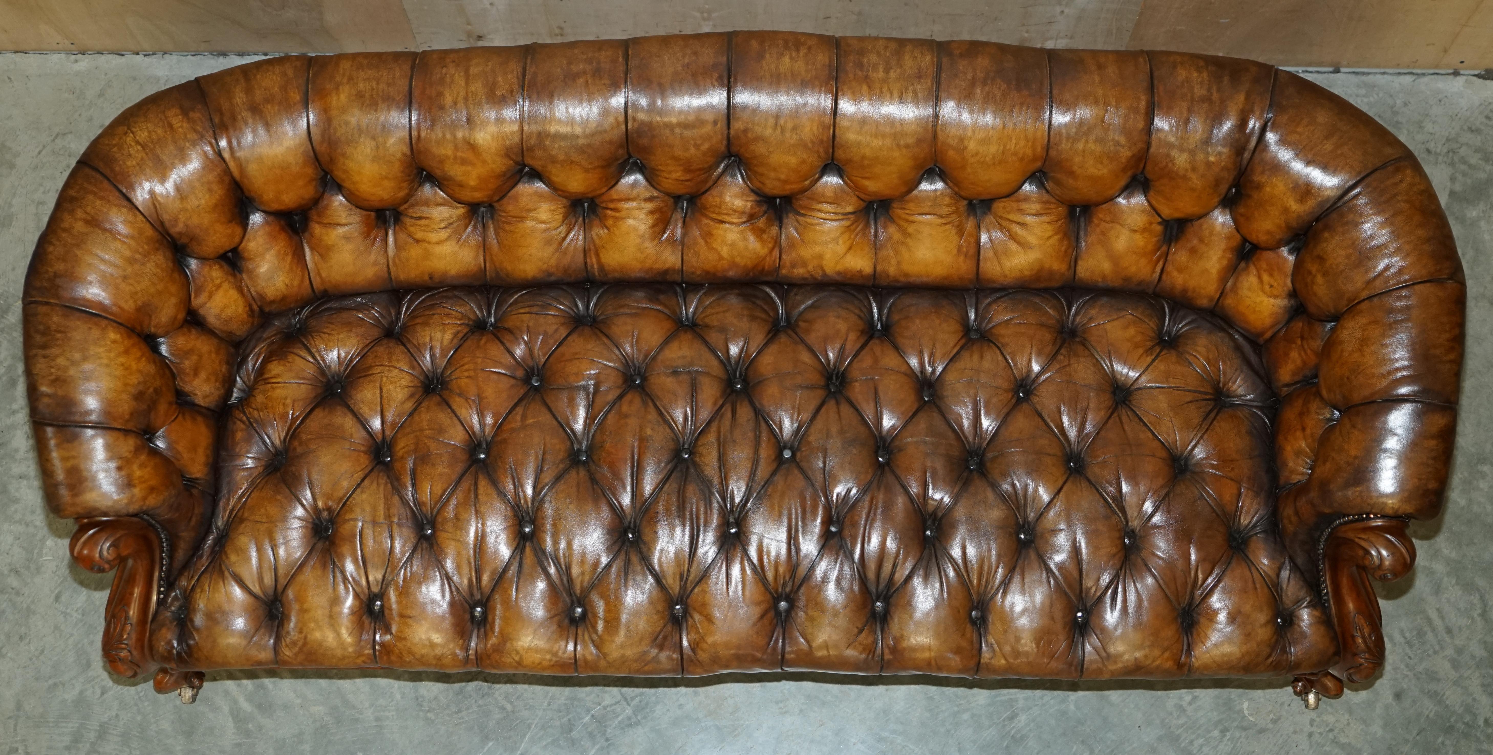 Antique Victorian 1860 Show Frame Carved Walnut Chesterfield Brown Leather Sofa For Sale 7