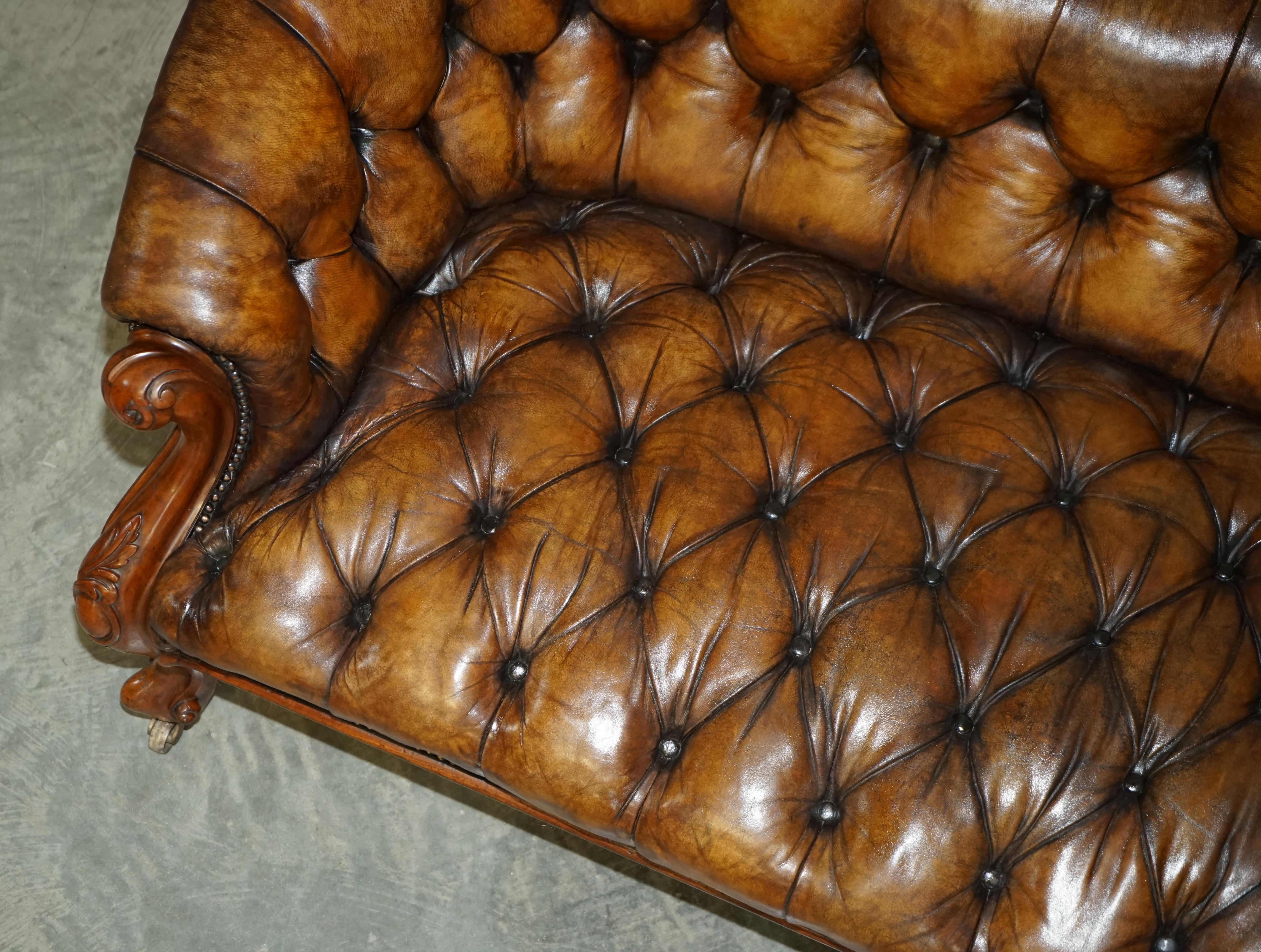 Antique Victorian 1860 Show Frame Carved Walnut Chesterfield Brown Leather Sofa For Sale 8