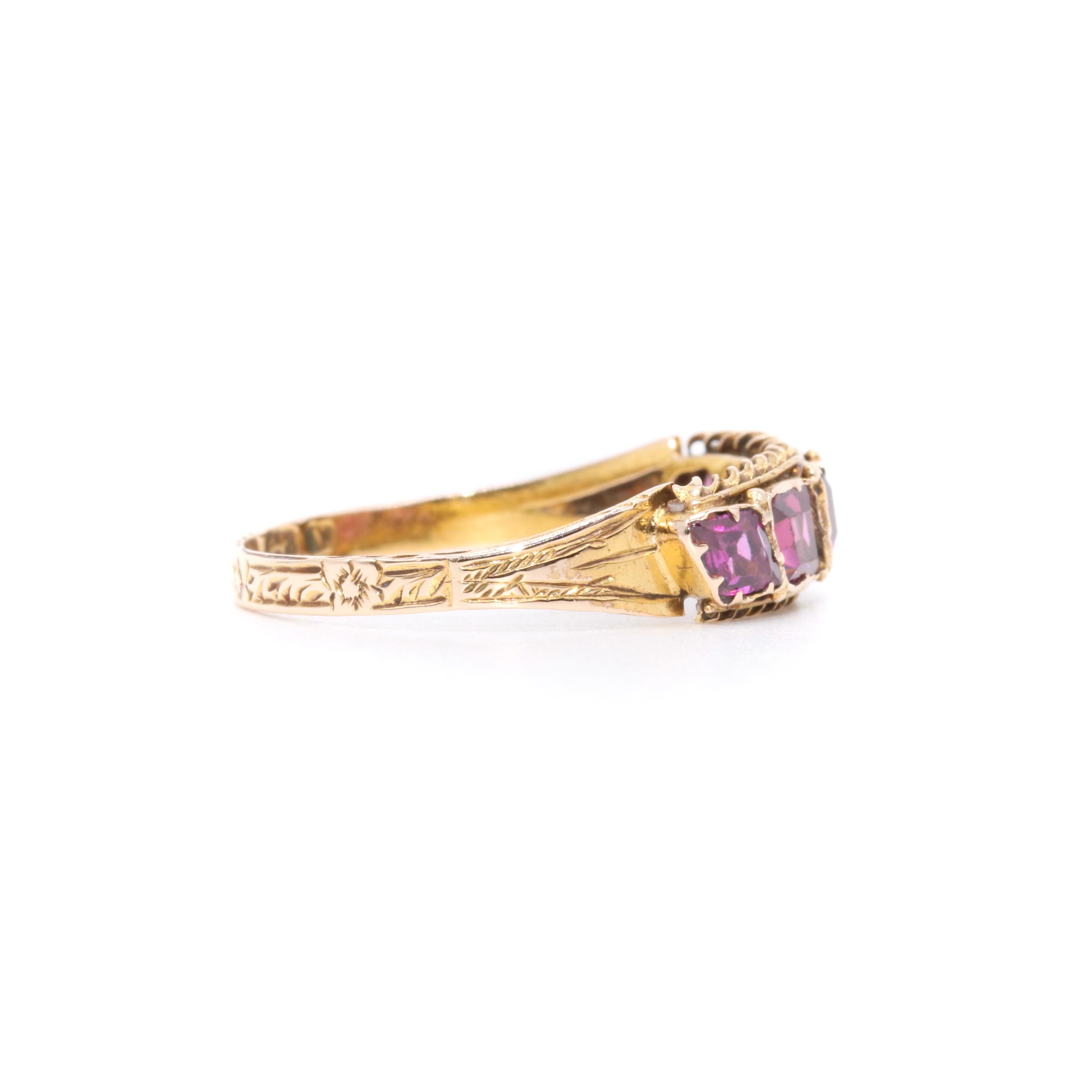 Antiker viktorianischer 1870er Jahre 15K Gold Rhodolith Granat 5 Stein Ring für Damen oder Herren