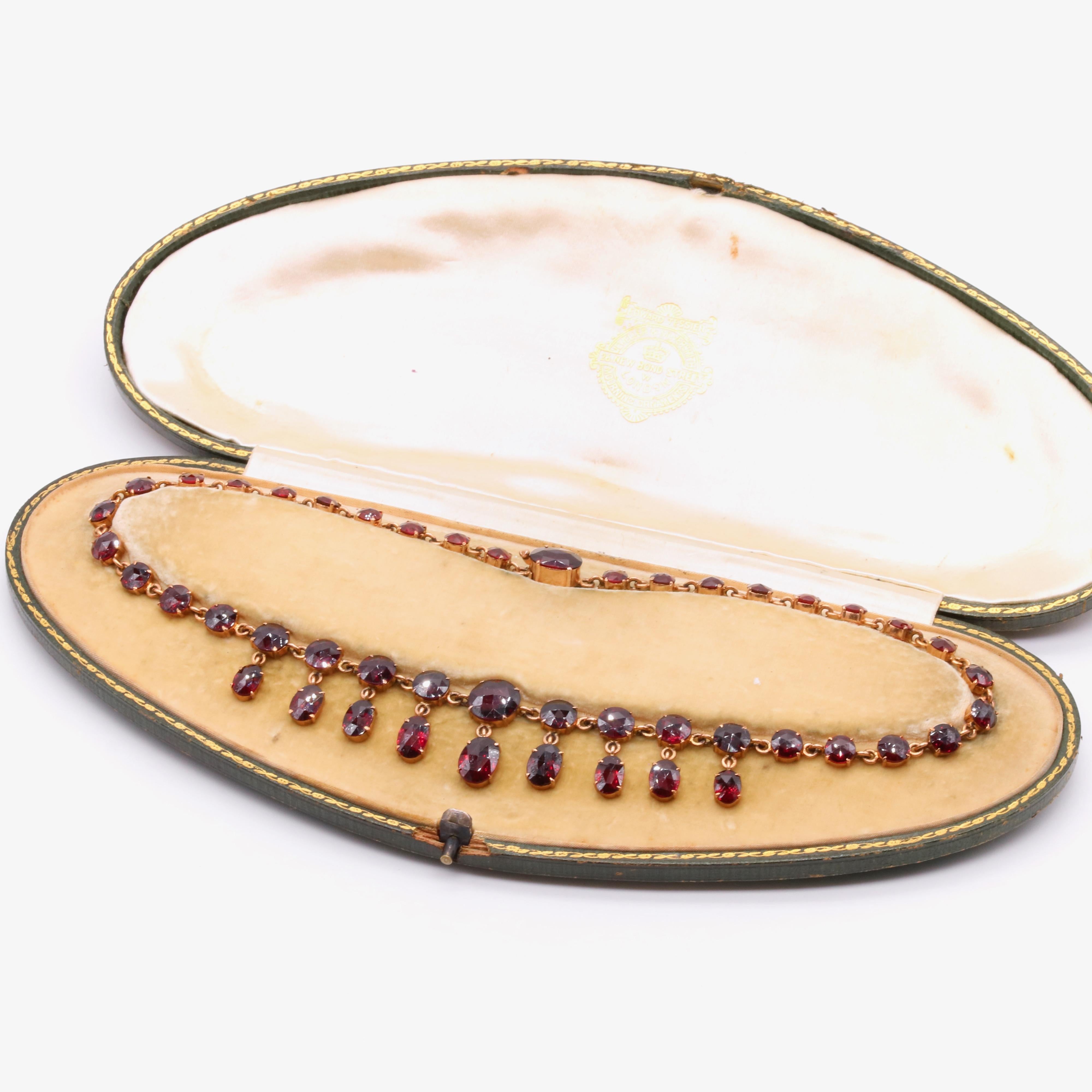 Oval Cut Antique Victorian 1870s Gold 48ctw Garnet Fringe Necklace in Original Fitted Box For Sale