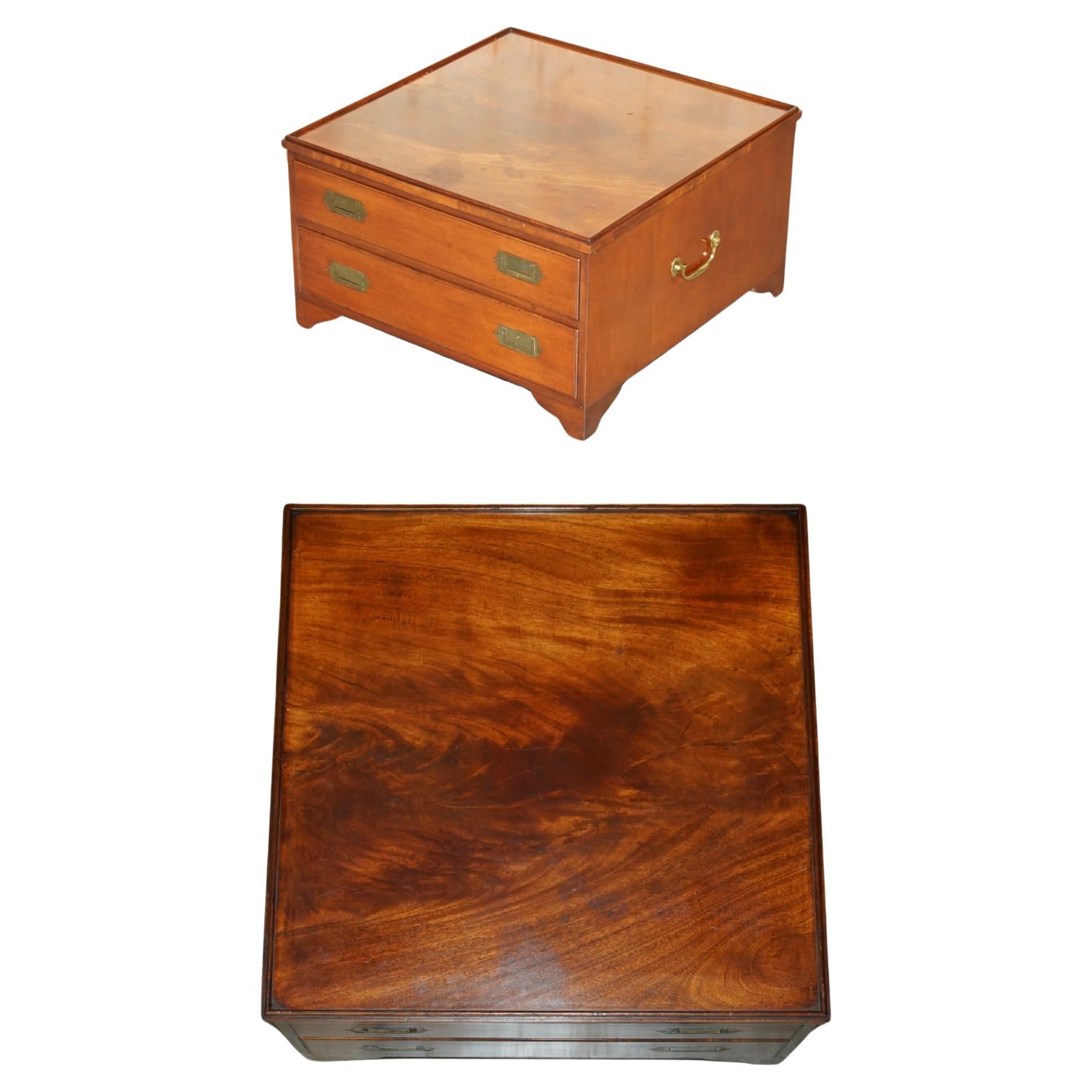Antiquités VICTORIENNES 1880 BOIS DUR FLAMME CAMPAIGNE MILITAIRE TABLE DE CAFÉ TACHES