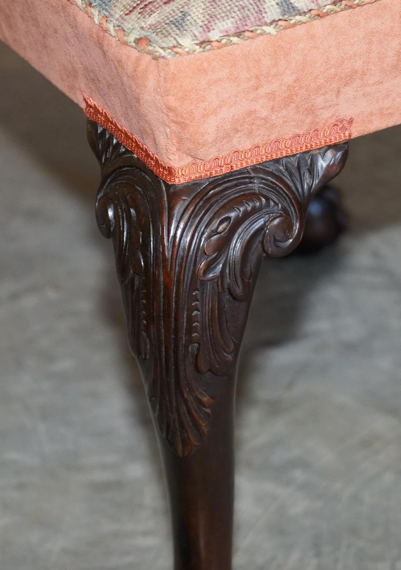 Antique Victorian 1880 Hand Carved Claw & Ball Feet Piano Stool or Bench Seat In Good Condition For Sale In West Sussex, Pulborough