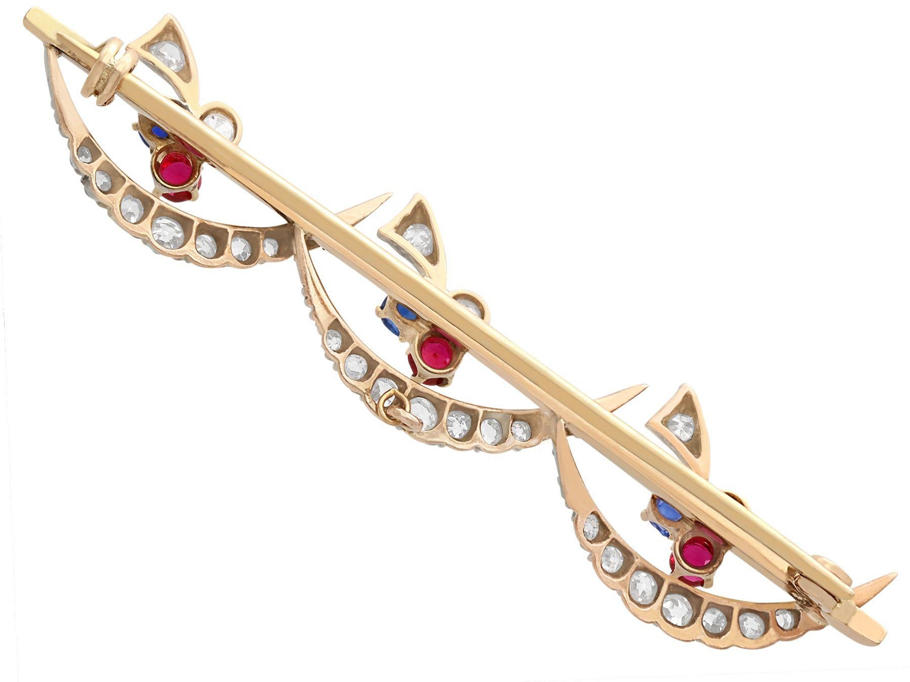Antique Victorian 1880s Diamond Ruby and Sapphire Yellow Gold Bar Brooch In Excellent Condition For Sale In Jesmond, Newcastle Upon Tyne