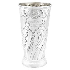 Antico vaso vittoriano del 1887 in argento sterling di Frederick Elkington & Co.