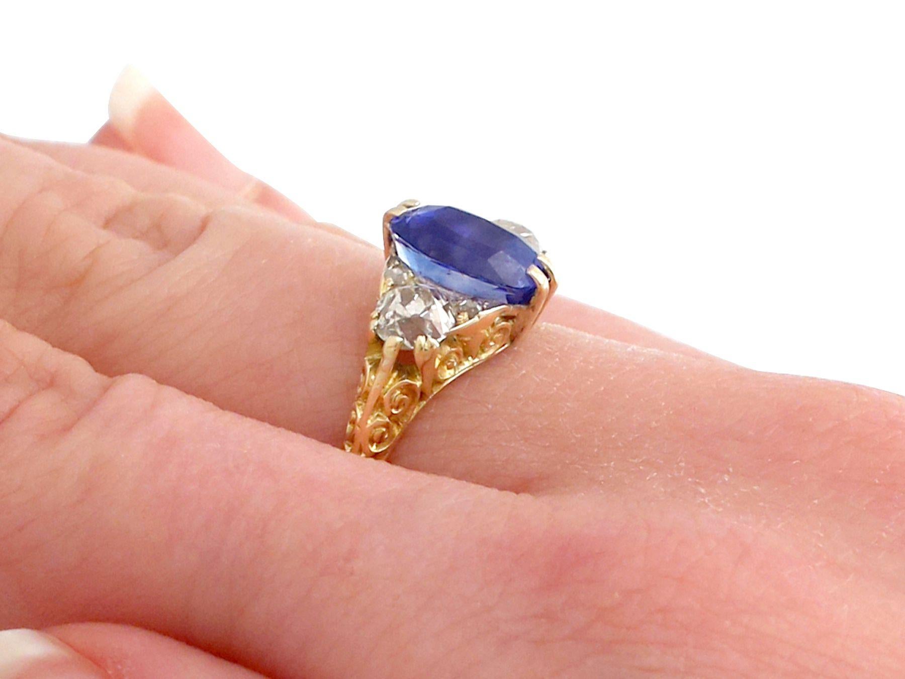 Women's Antique Victorian 1890s 3.11 Carat Sapphire Diamond Yellow Gold Trilogy Ring For Sale