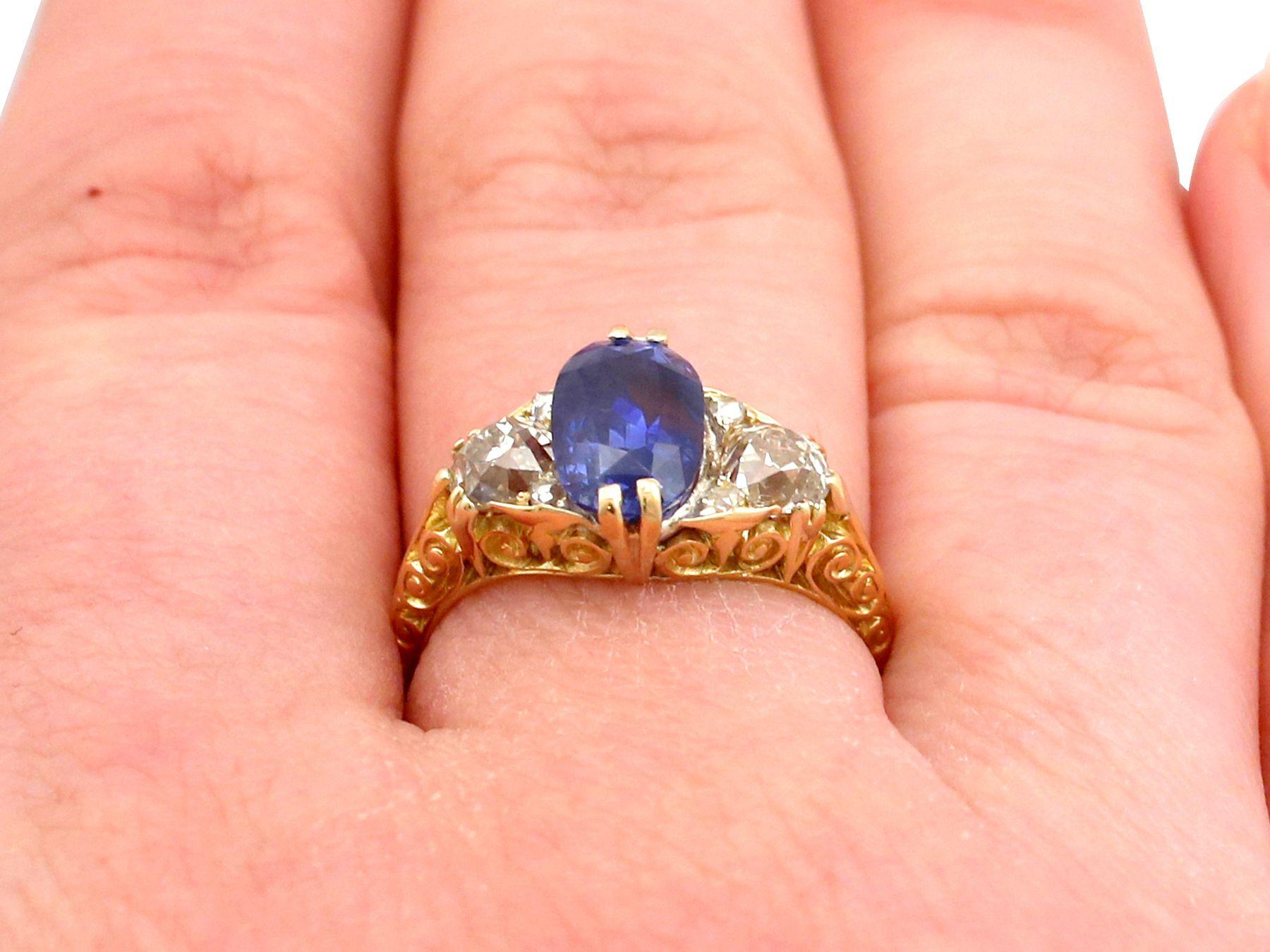 Antique Victorian 1890s 3.11 Carat Sapphire Diamond Yellow Gold Trilogy Ring For Sale 1