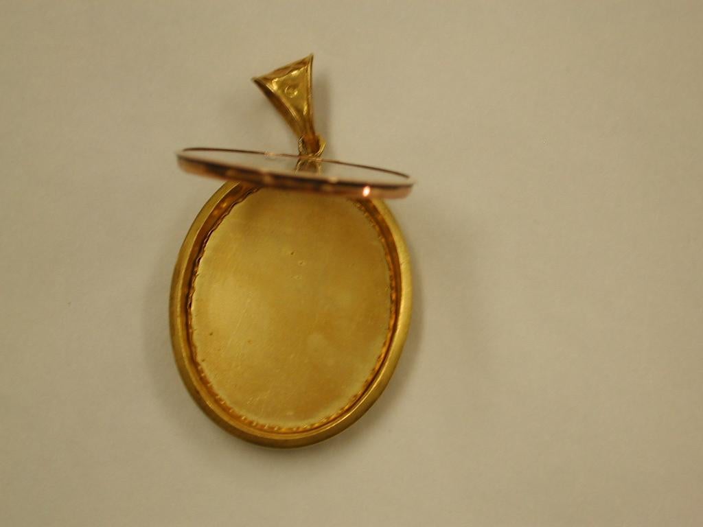 Victorian 18 Carat Etruscian Bordered Pietra Dura Pendant, Dated circa 1860 1