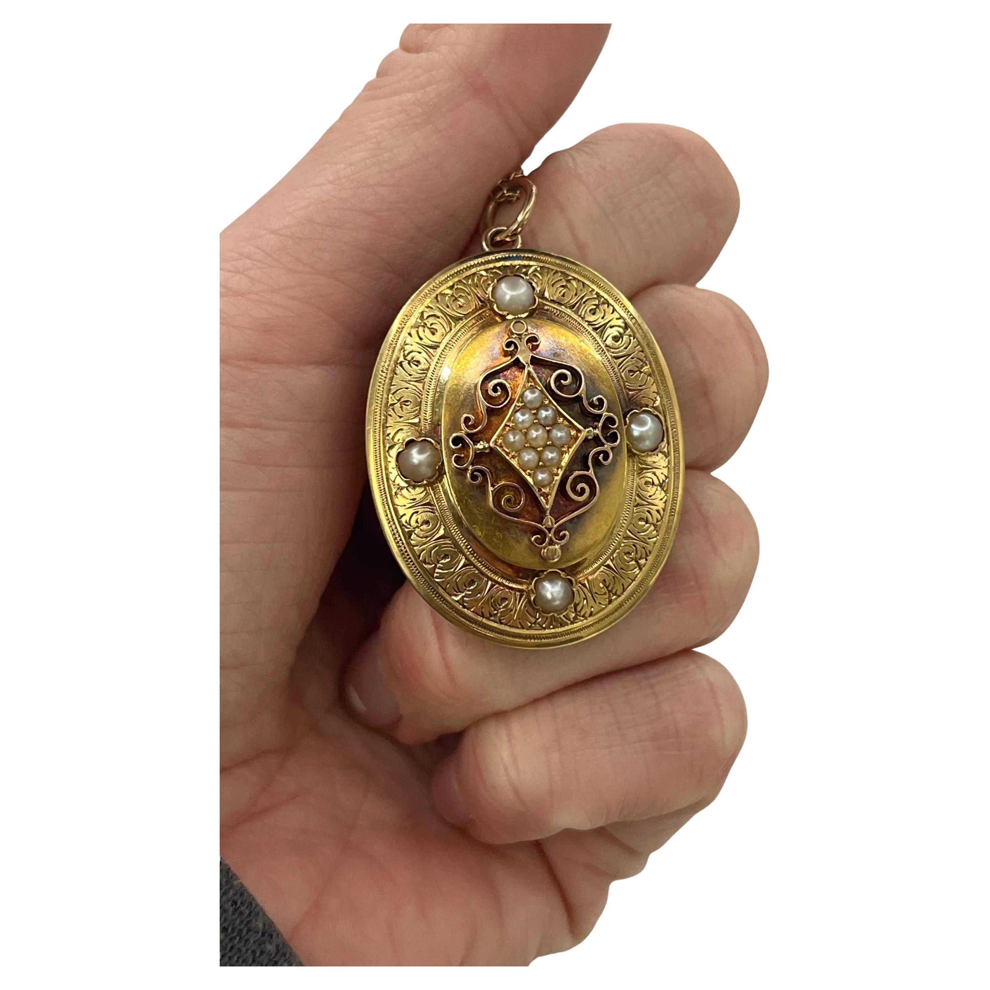 Antique Victorian 18ct Gold and Pearl Pendant Circa 1880 en venta