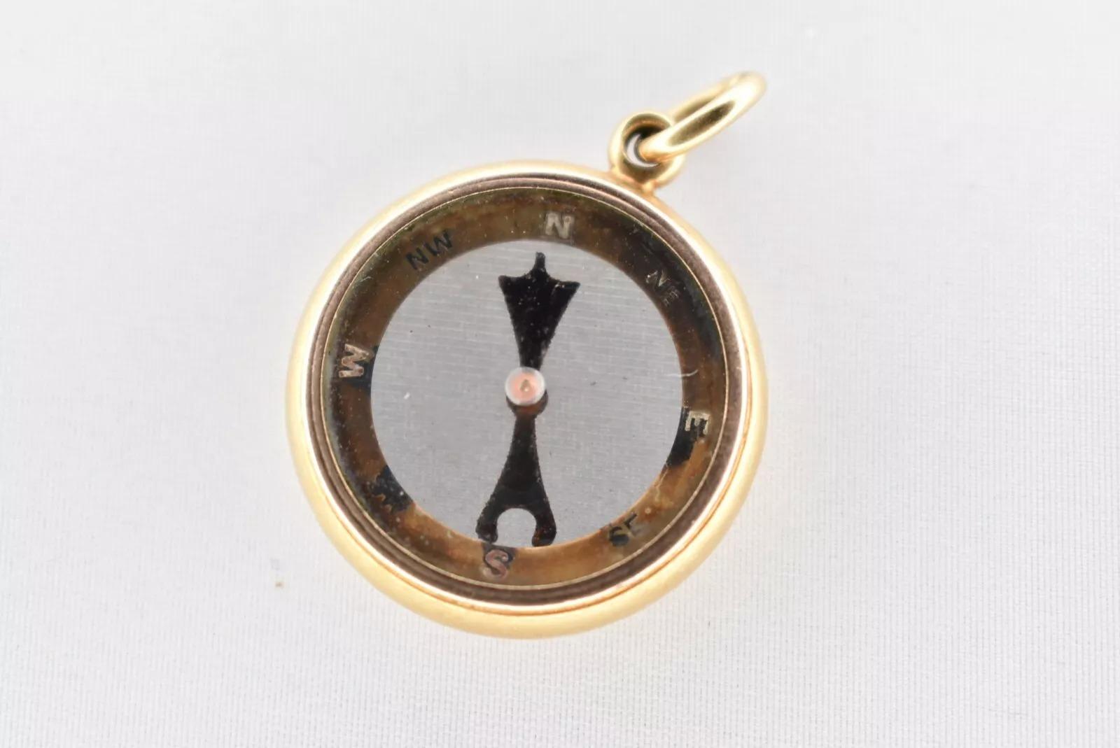 Antique Victorian 18ct Gold Compass Pendant In Excellent Condition In Kenley surrey, GB