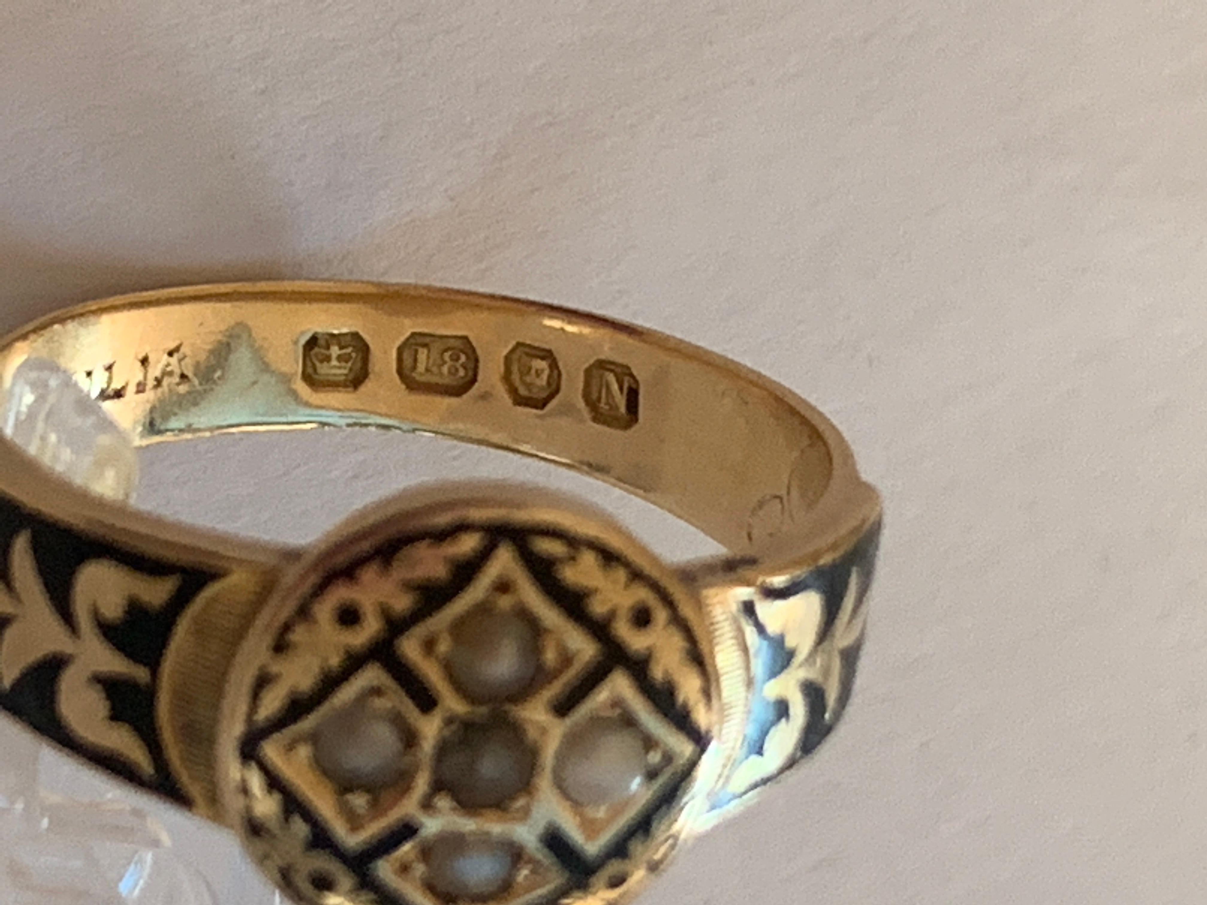 Antique Victorian 18ct Gold Memorial Ring  For Sale 6