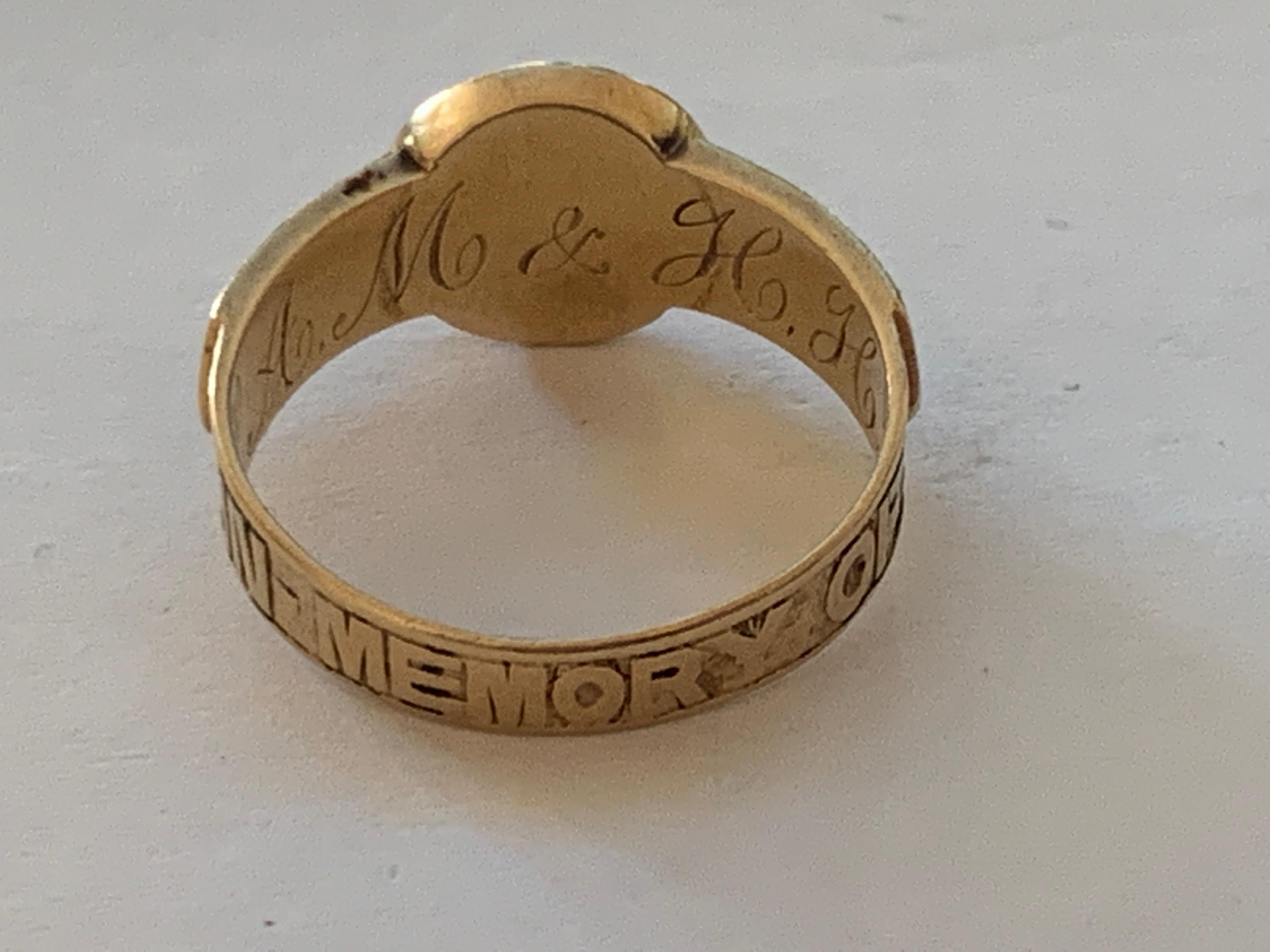 Antique Victorian 18ct Gold Memorial Ring  For Sale 8