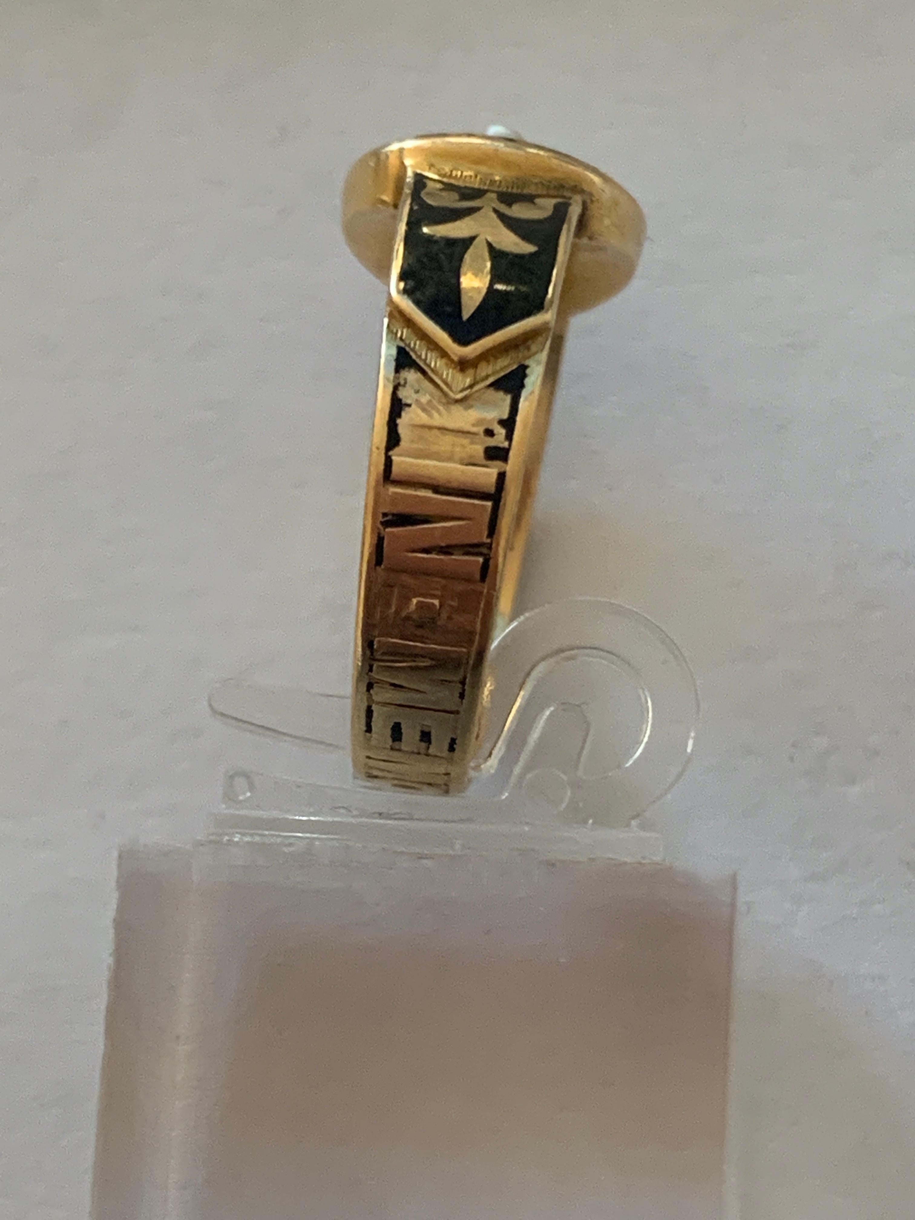 Antique Victorian 18ct Gold Memorial Ring  For Sale 1