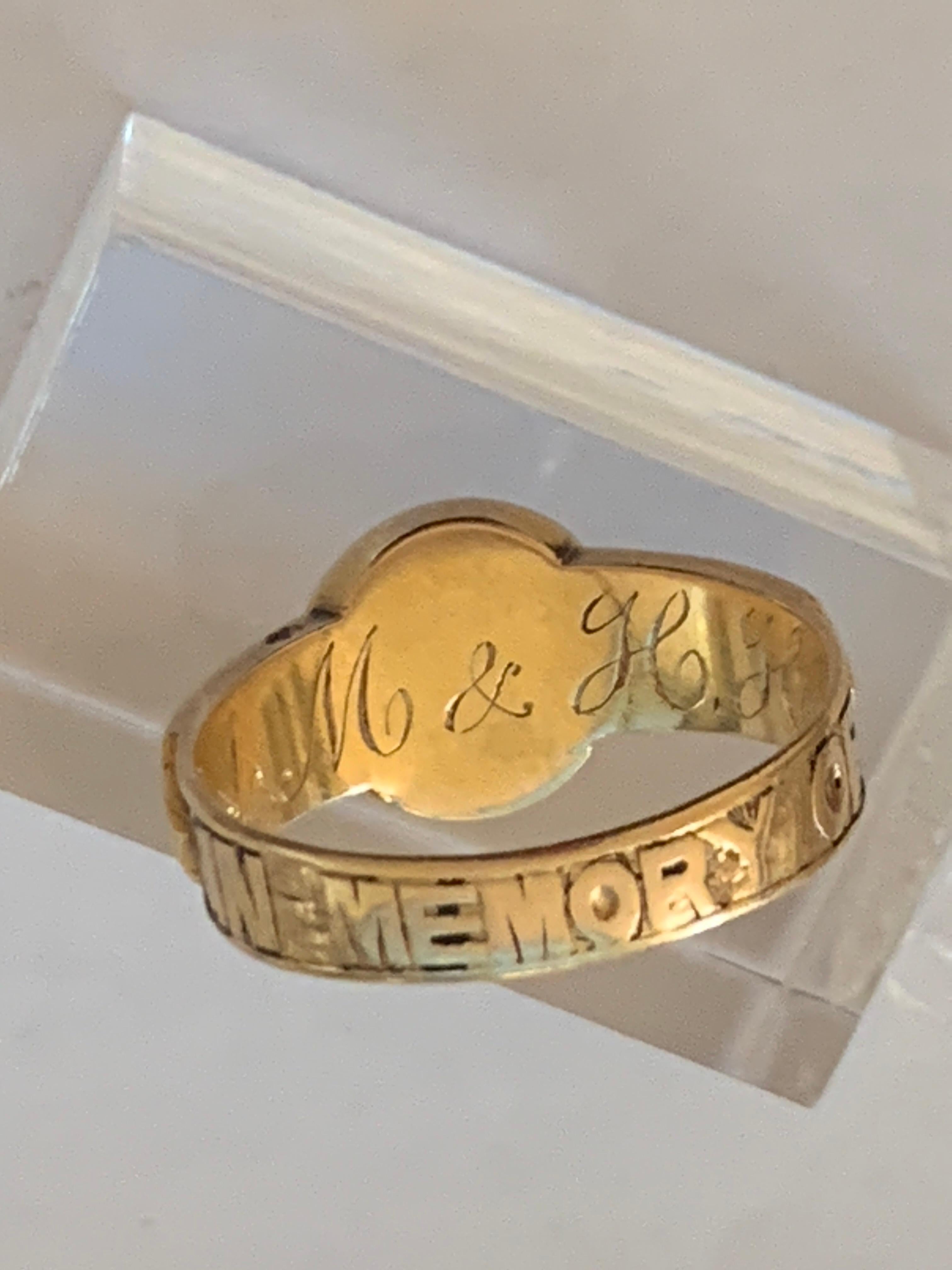 Antique Victorian 18ct Gold Memorial Ring  For Sale 3