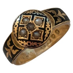 Anillo conmemorativo victoriano antiguo de oro de 18 ct