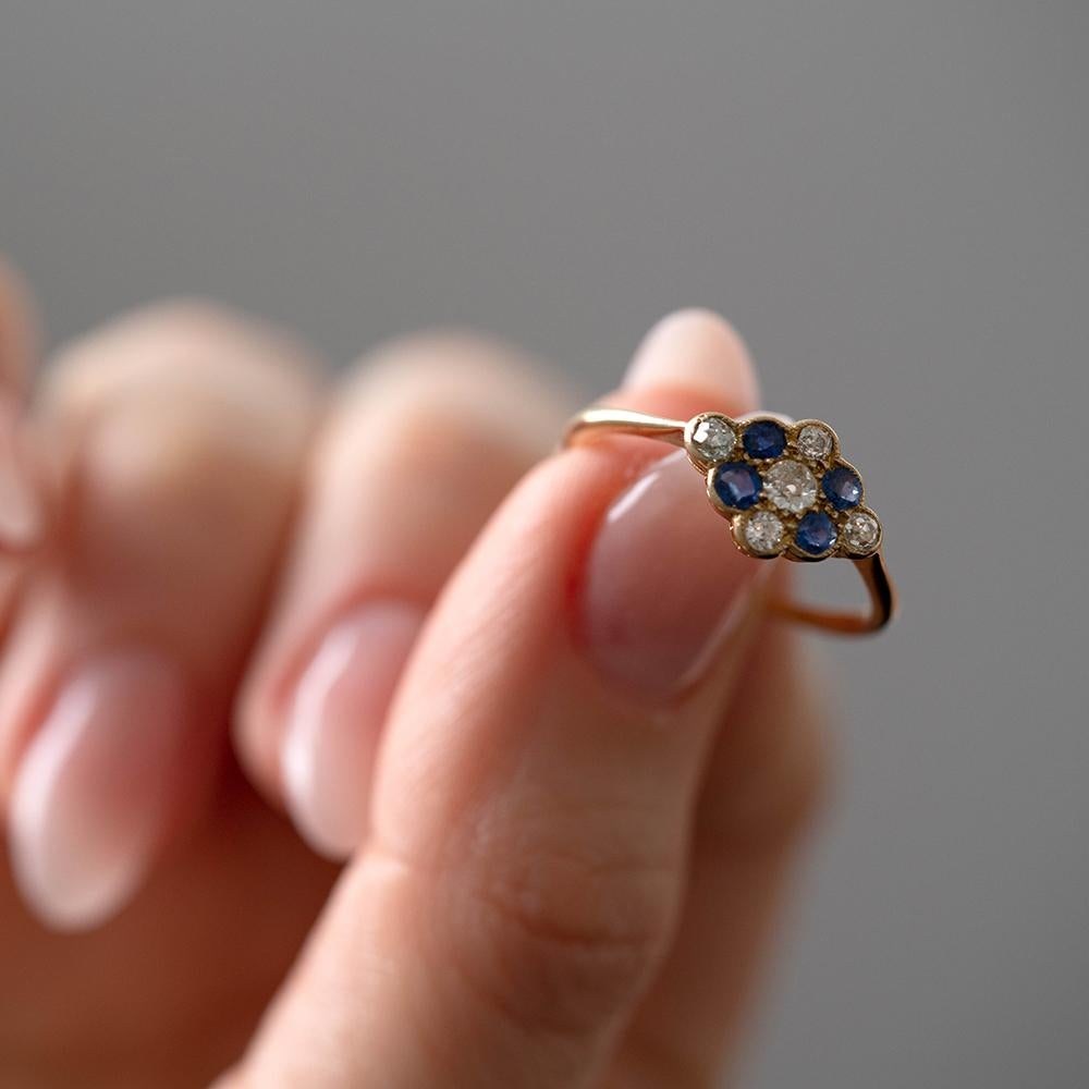 Antiker viktorianischer 18 Karat Gold Saphir-Diamant-Ring Damen im Angebot