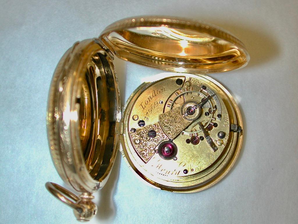 Antique Victorian 18 Ct Hunter Pocket Watch, Hallmarked in Chester, 1867 For Sale 2