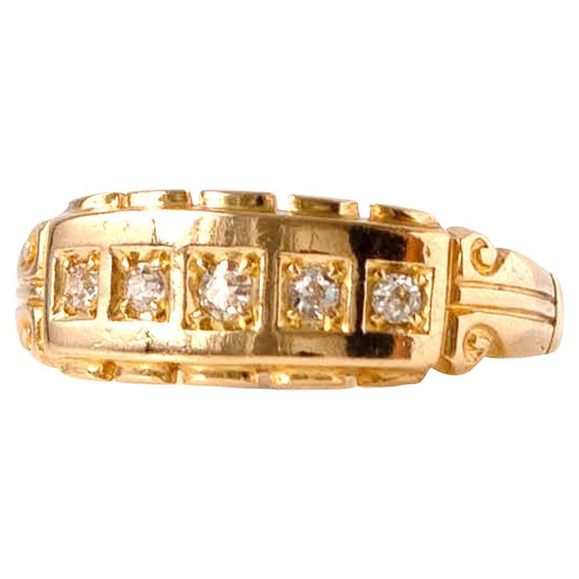 Bague victorienne ancienne en or jaune 18 carats avec diamants en vente