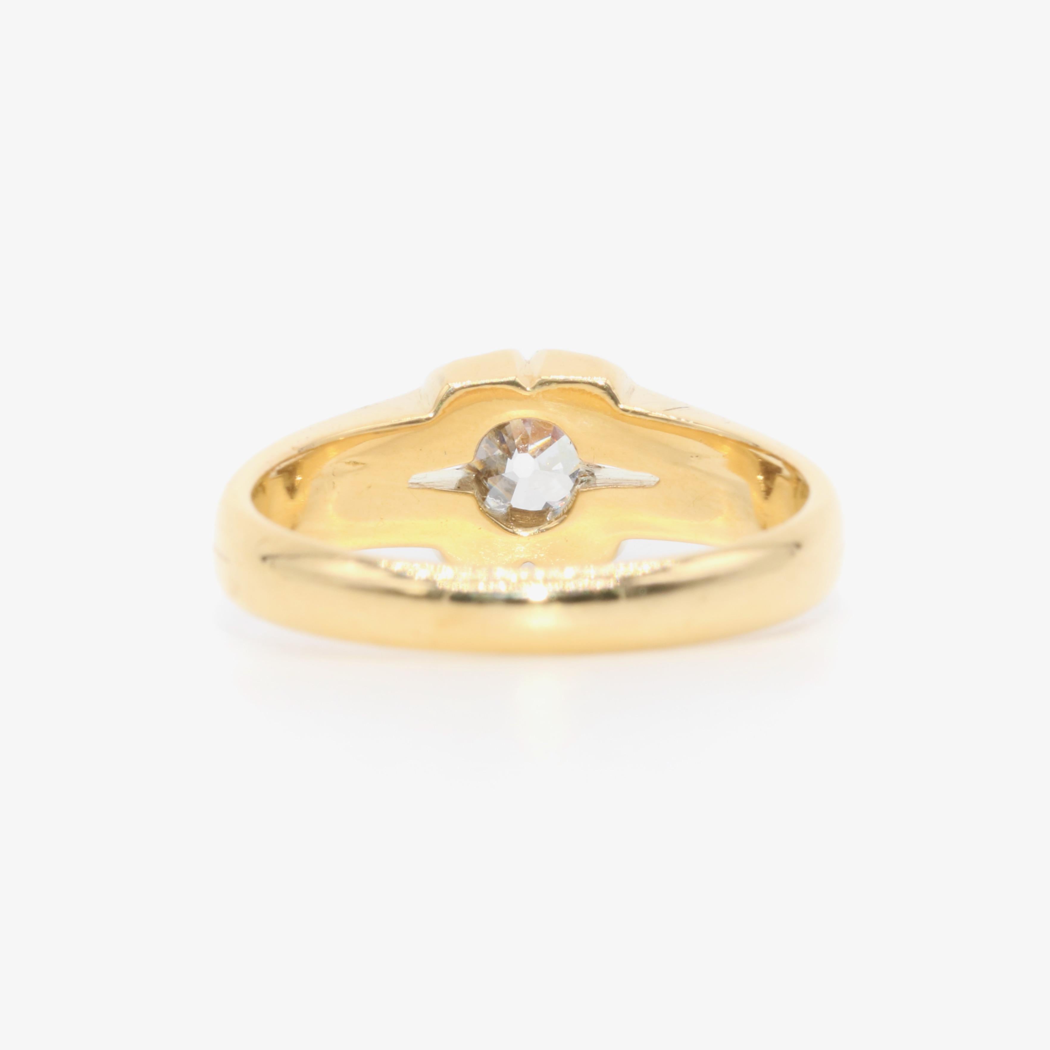 Antique Victorian 18K Gold 0.54ct Old Mine Cut Diamond Solitaire Belcher Ring For Sale 3